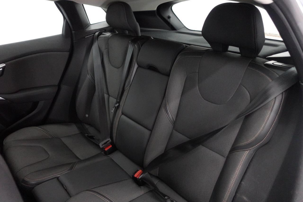 Volvo V40 CROSS COUNTRY - Image 18