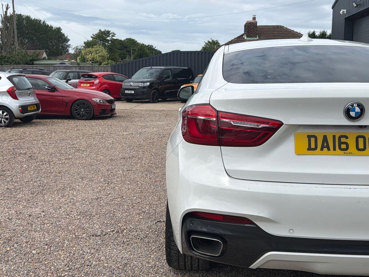 BMW X6 - Image 14