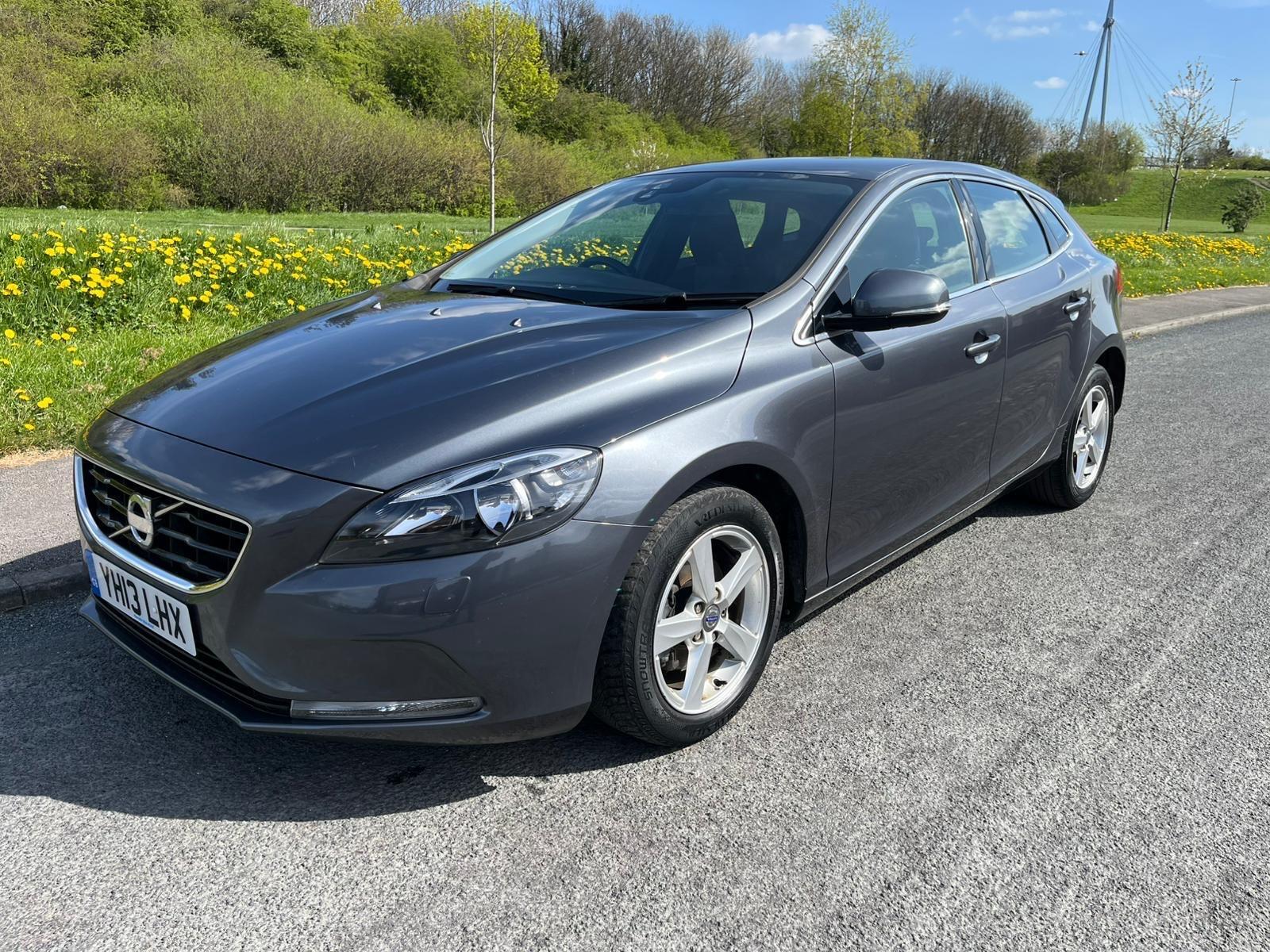 Volvo V40 - Image 6