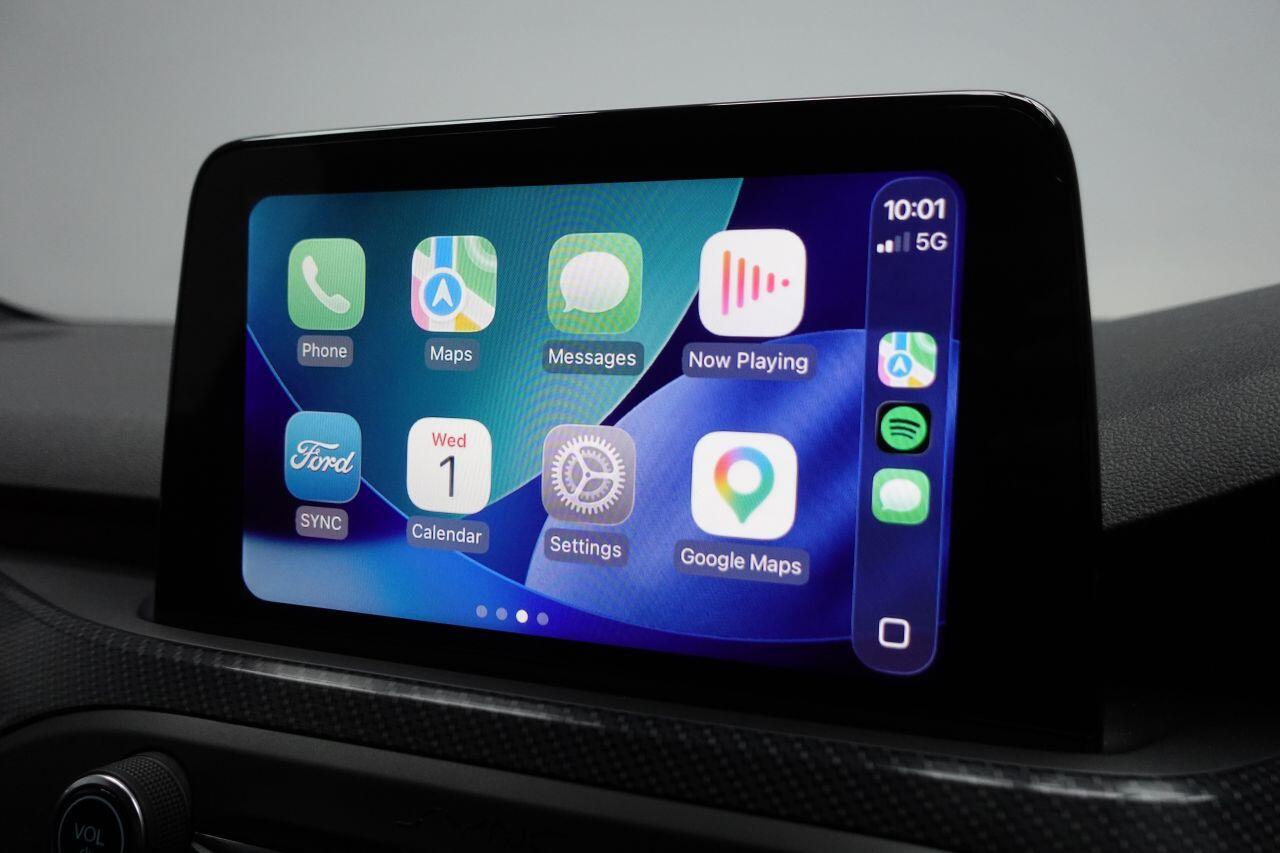 Ford Focus - Image 21