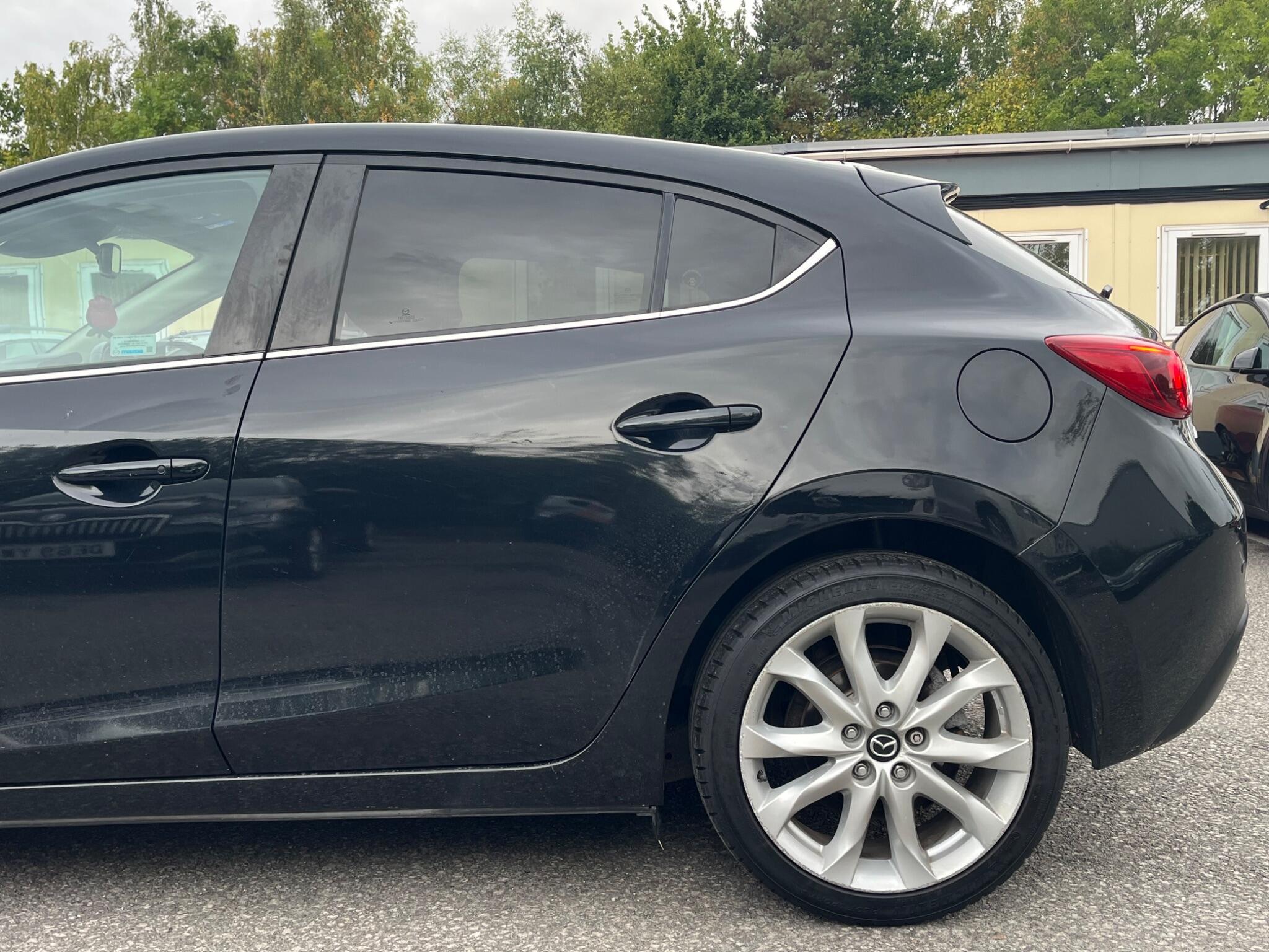 Mazda MAZDA3 - Image 7