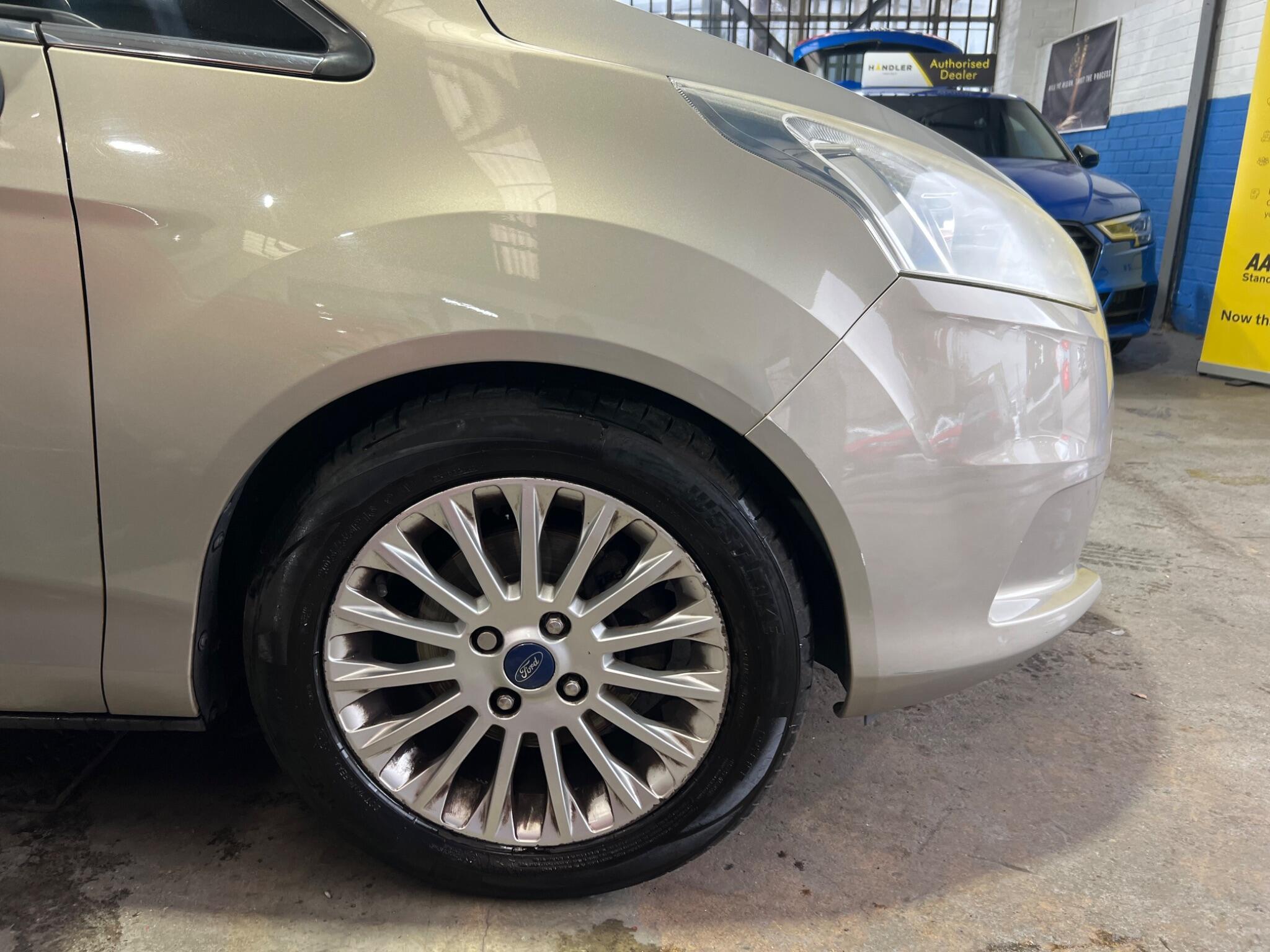 Ford B-Max - Image 13