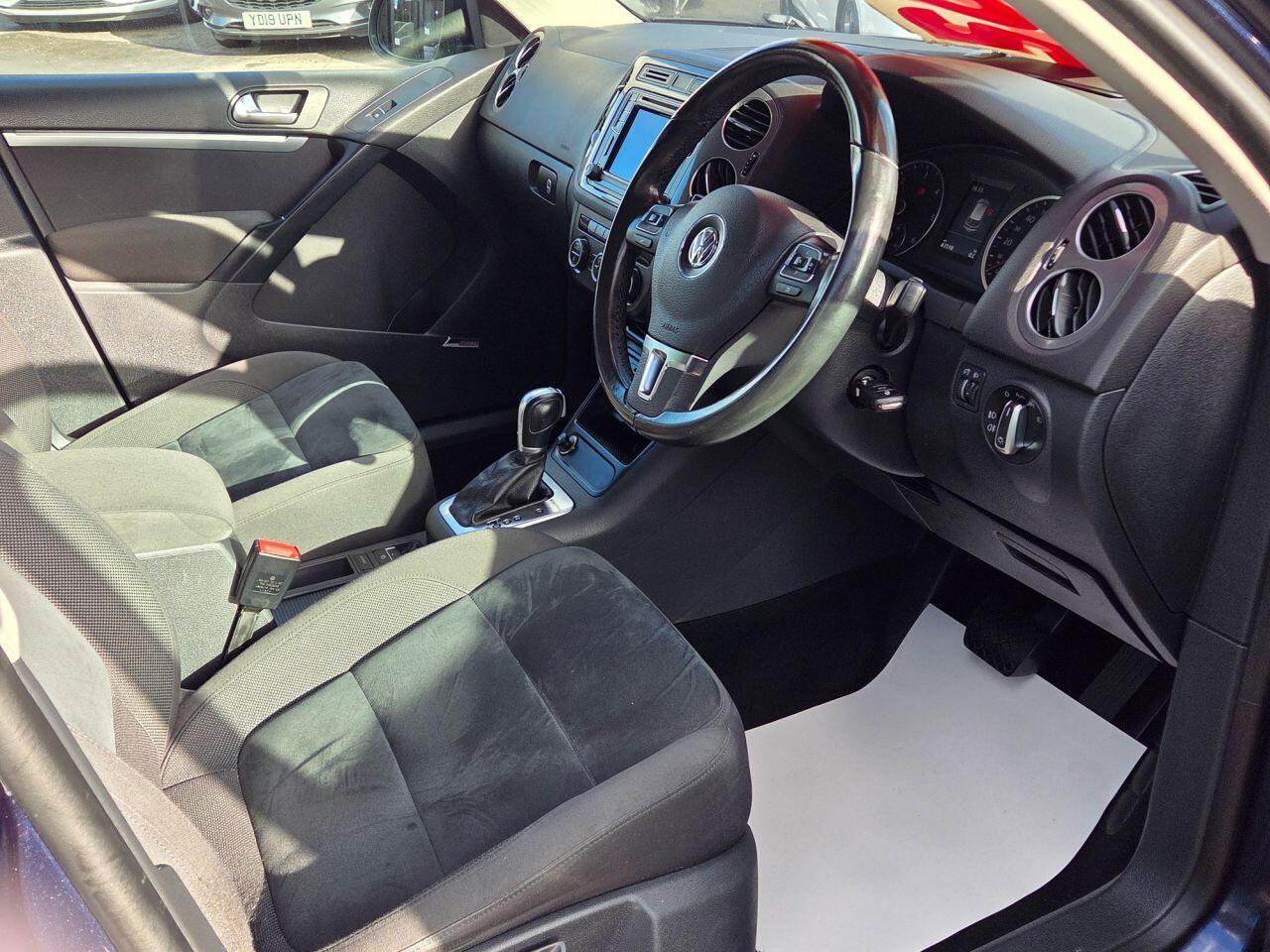 Volkswagen Tiguan - Image 8