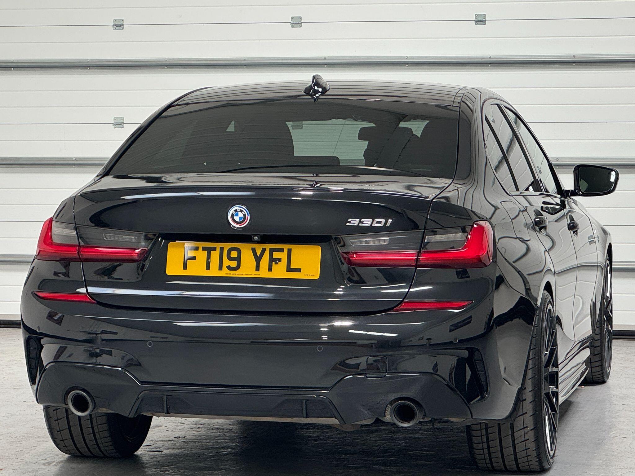 BMW 3 Series - Image 12