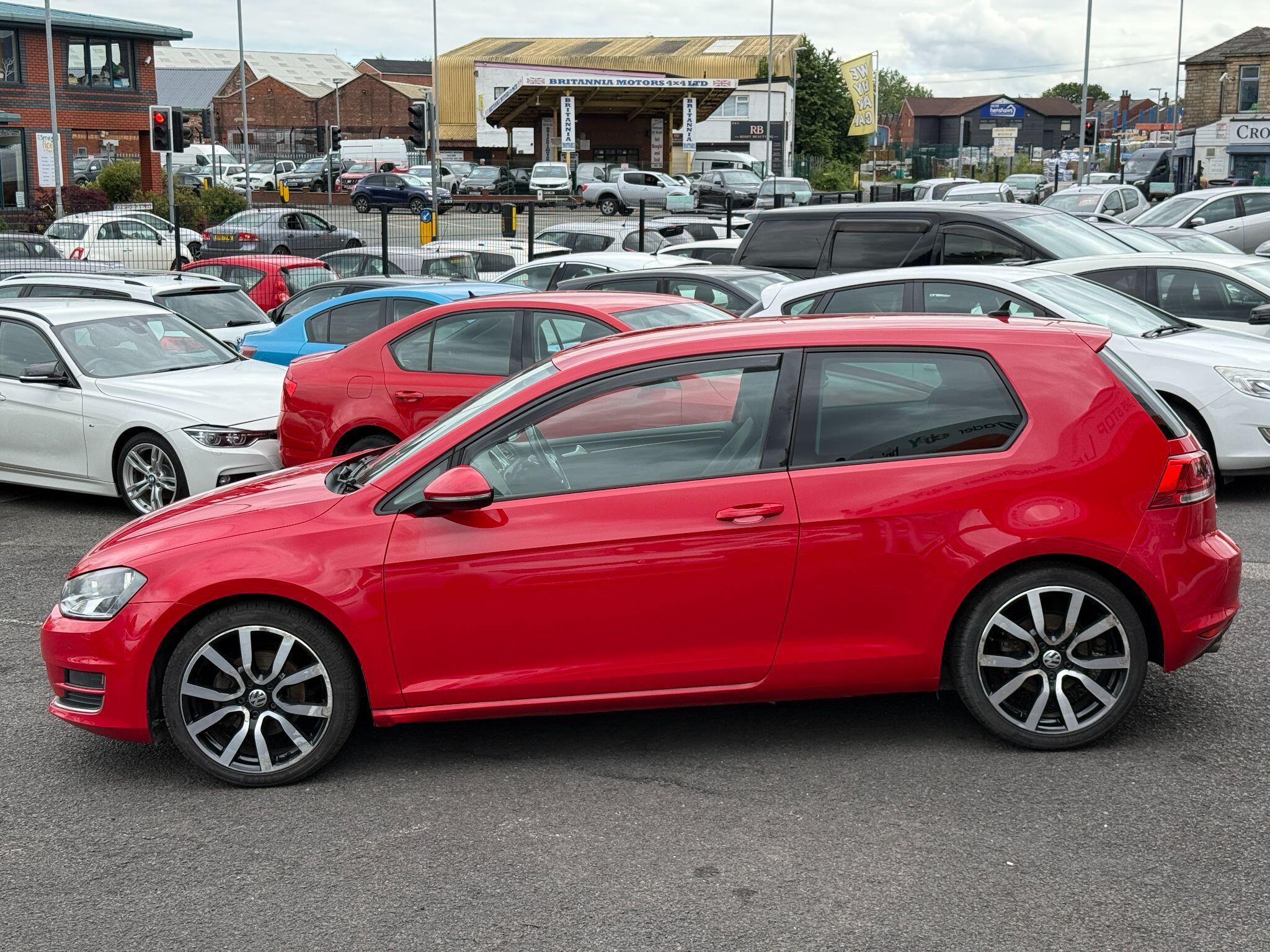 Volkswagen Golf - Image 16