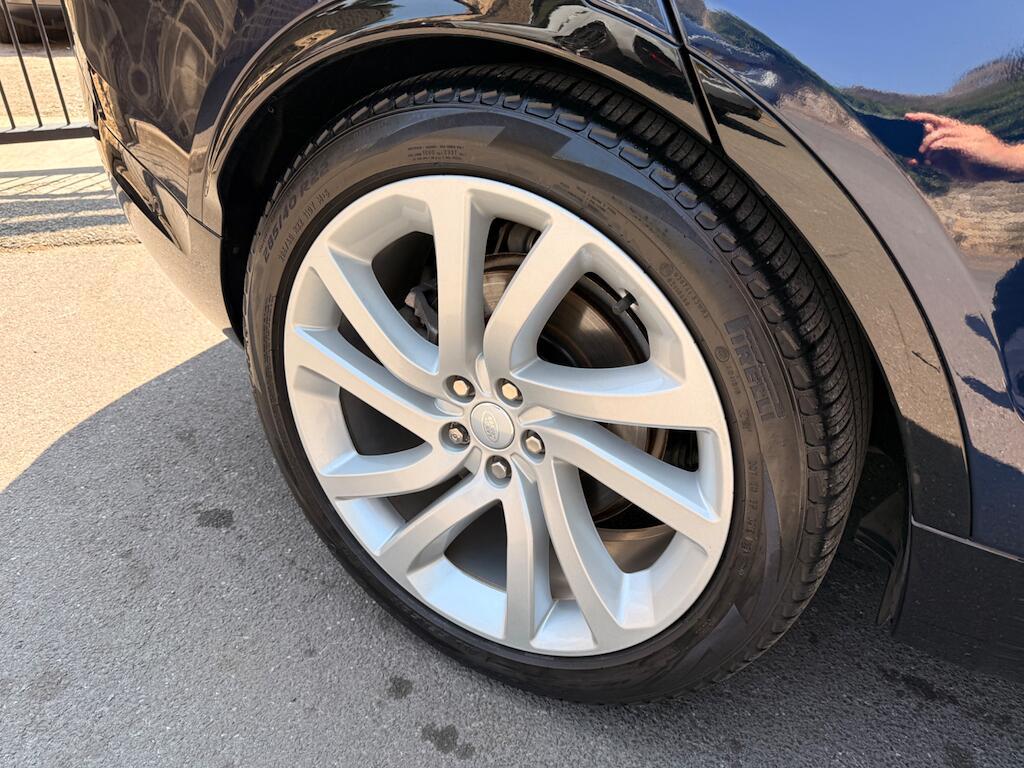 Land Rover Discovery - Image 18