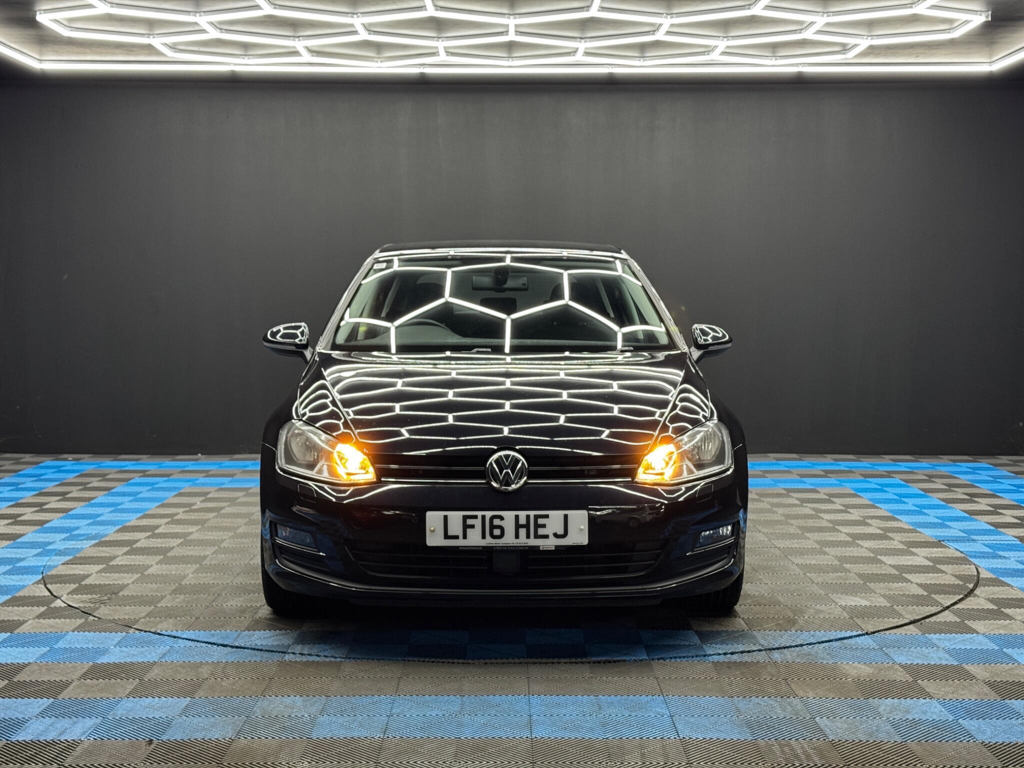 Volkswagen Golf - Image 2