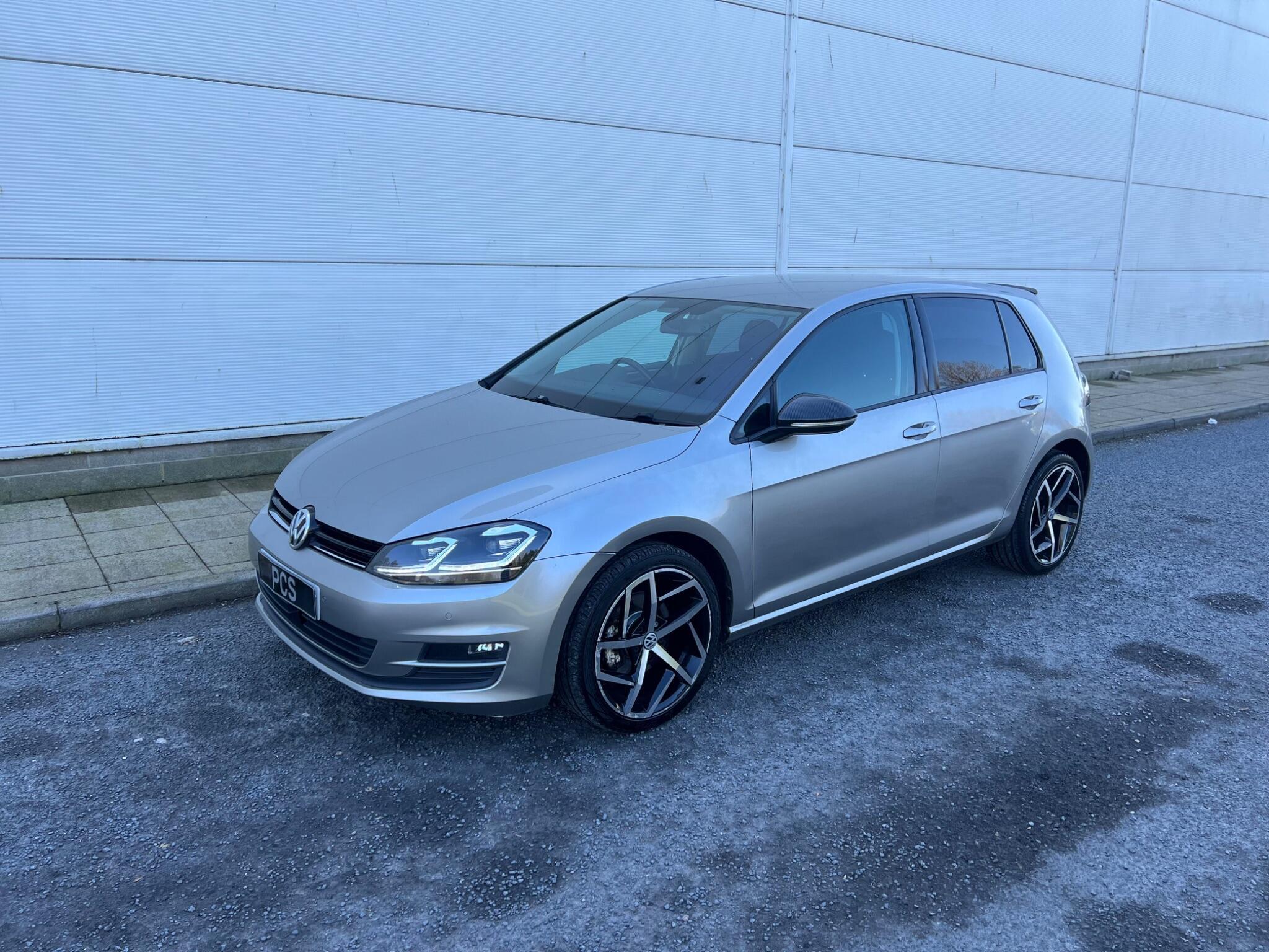 Volkswagen Golf - Image 28