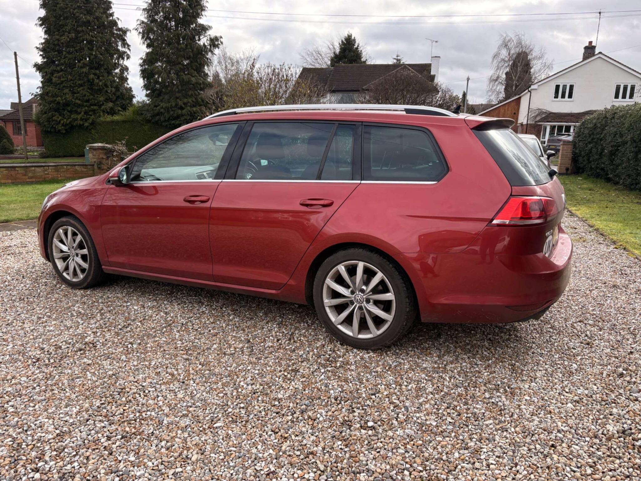 Volkswagen Golf - Image 6