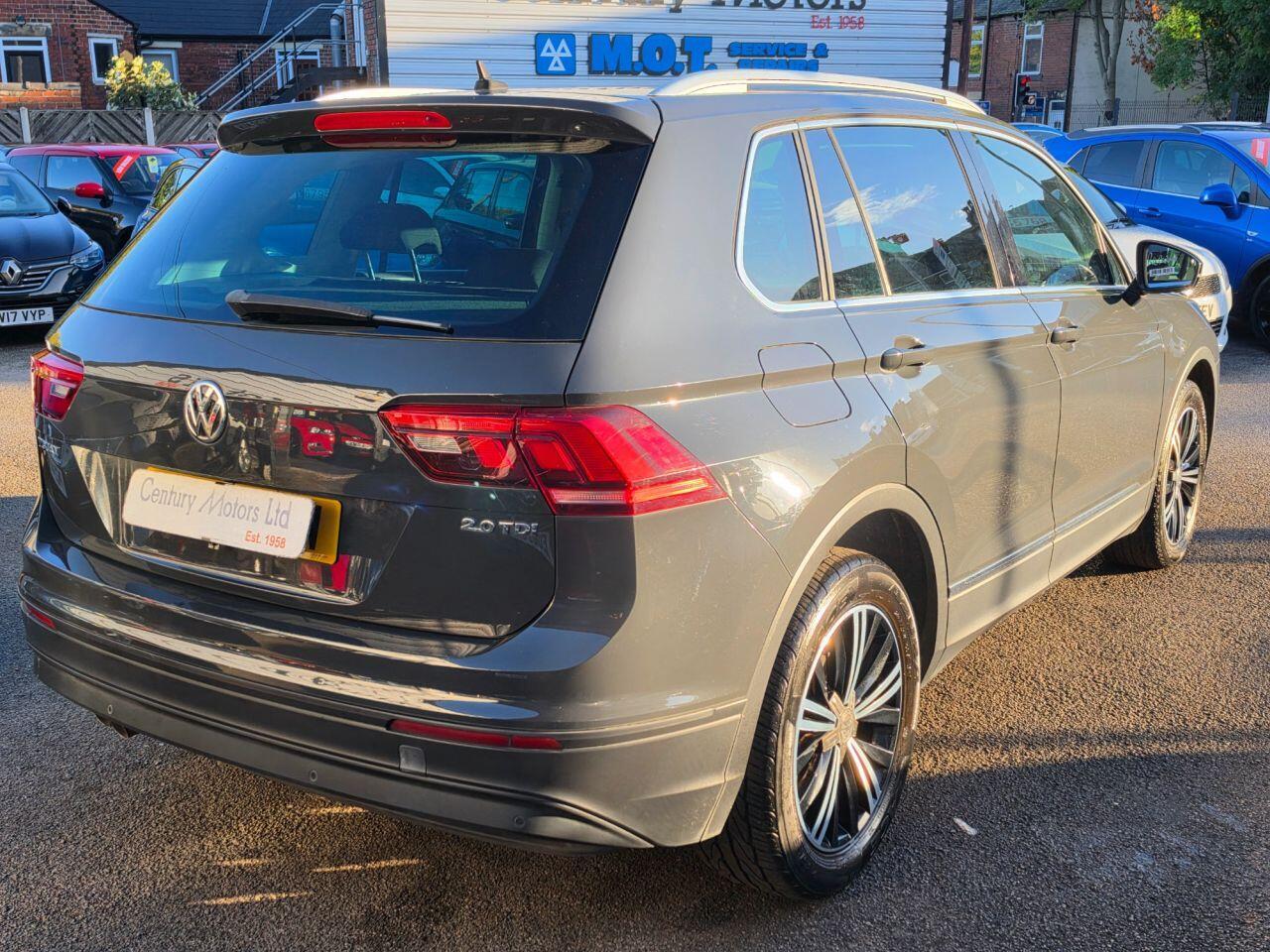Volkswagen Tiguan - Image 6