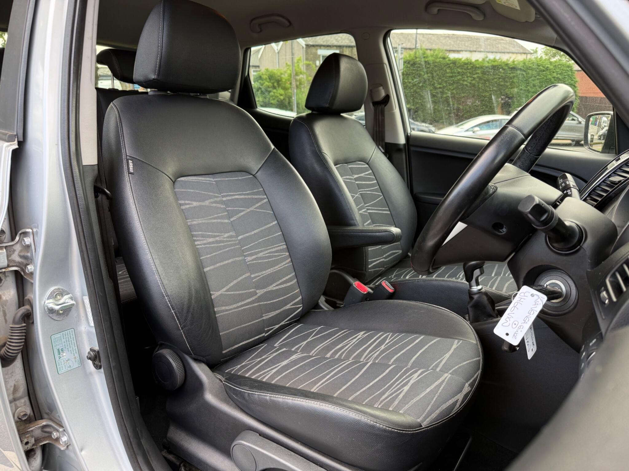 Kia Venga - Image 11