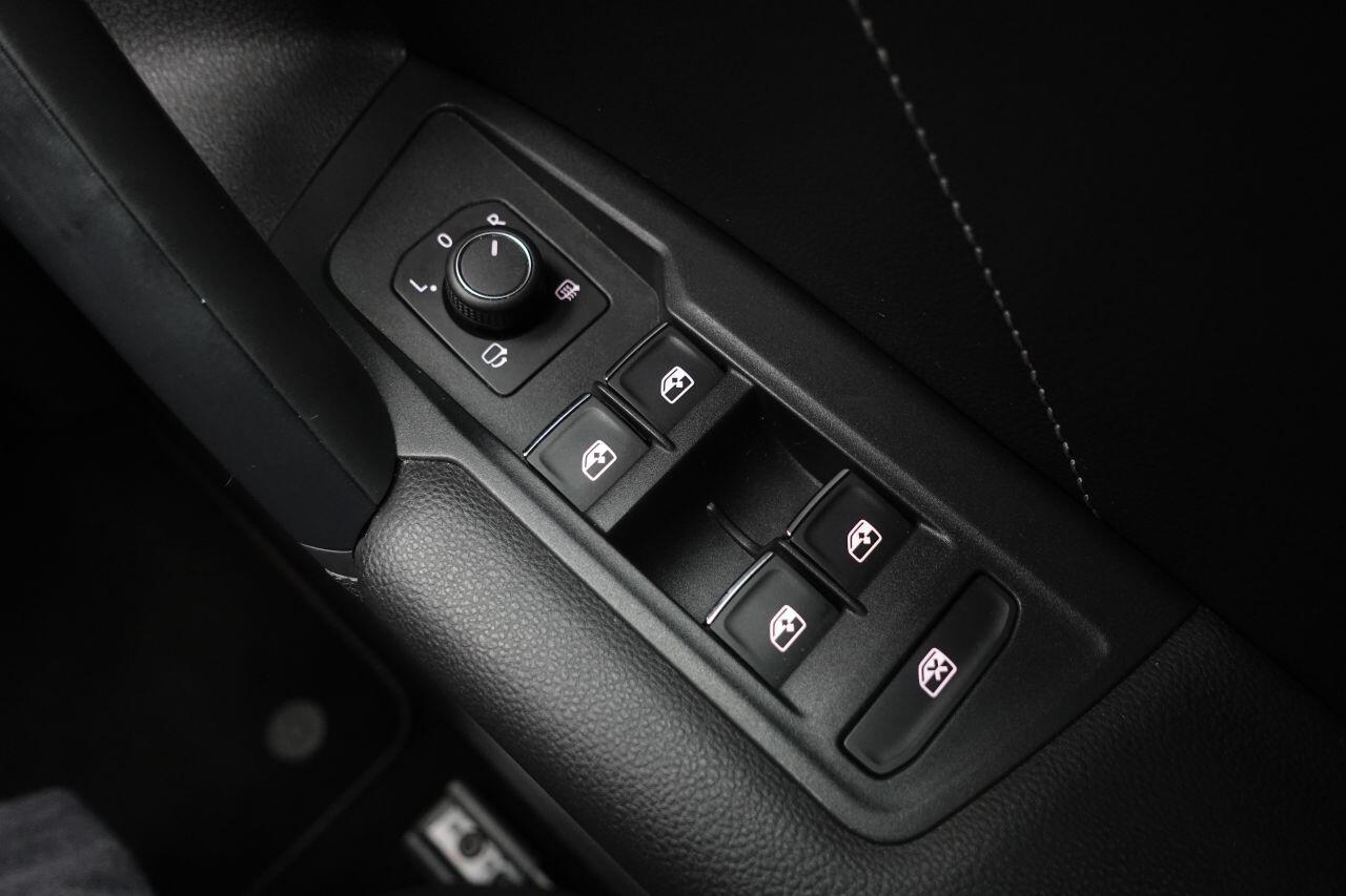 Volkswagen Tiguan - Image 42
