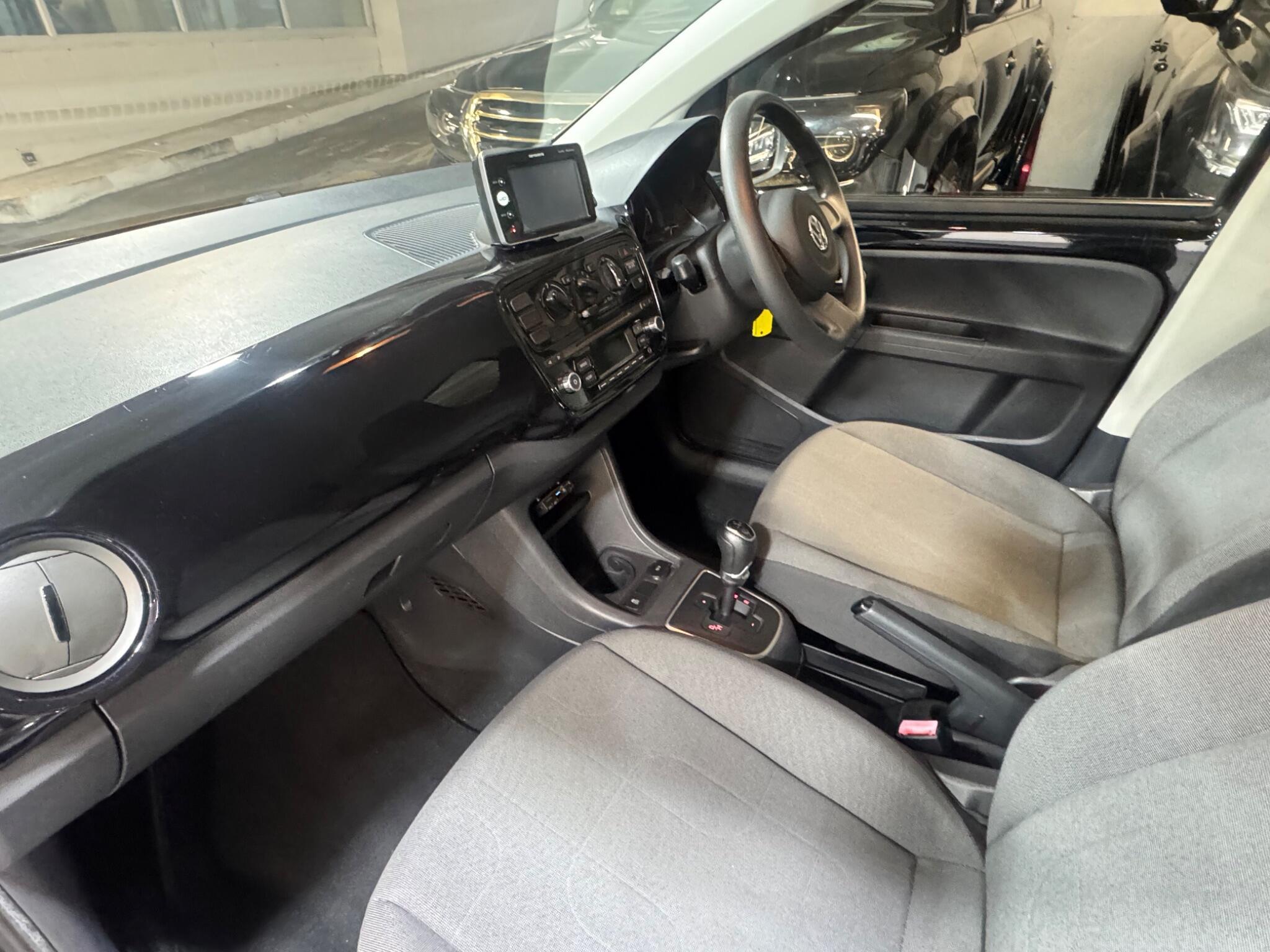 Volkswagen up! - Image 11