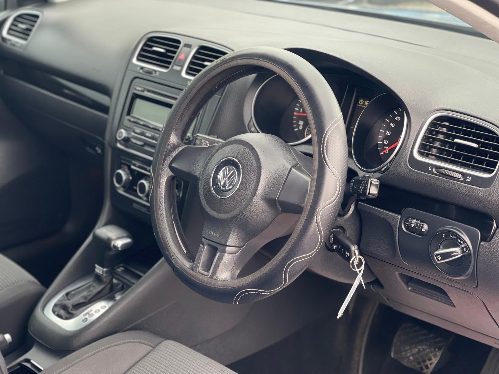Volkswagen Golf - Image 3