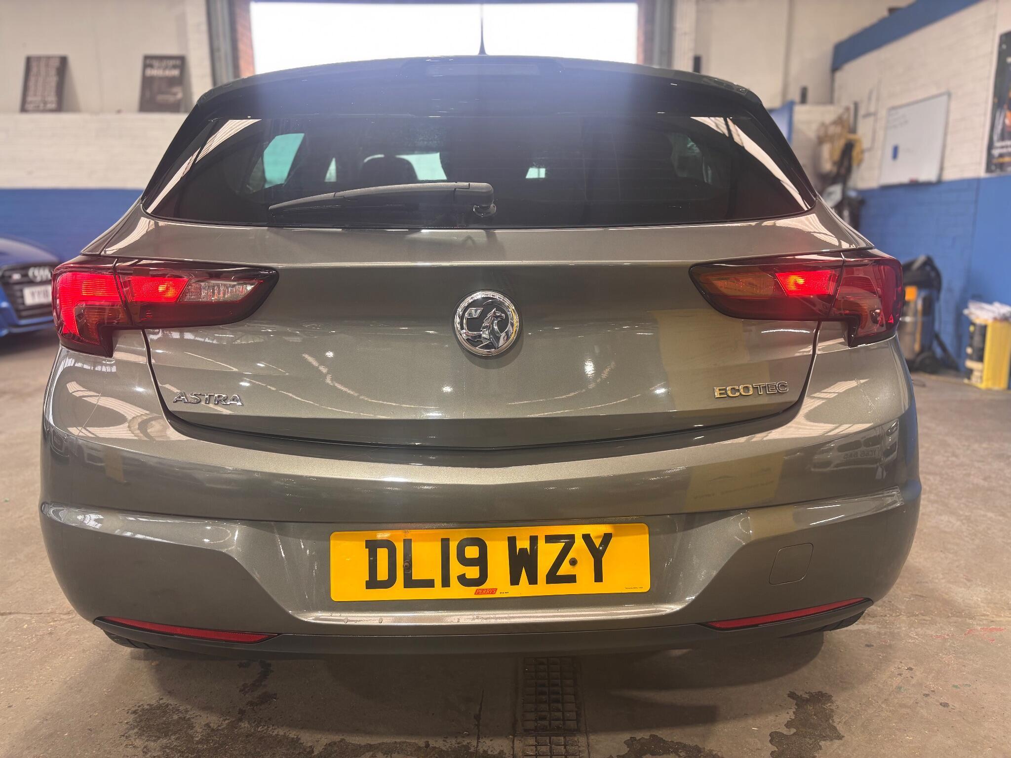 Vauxhall Astra - Image 22
