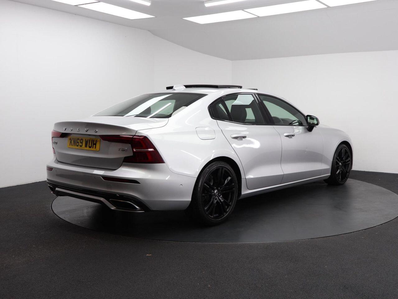 Volvo S60 - Image 12