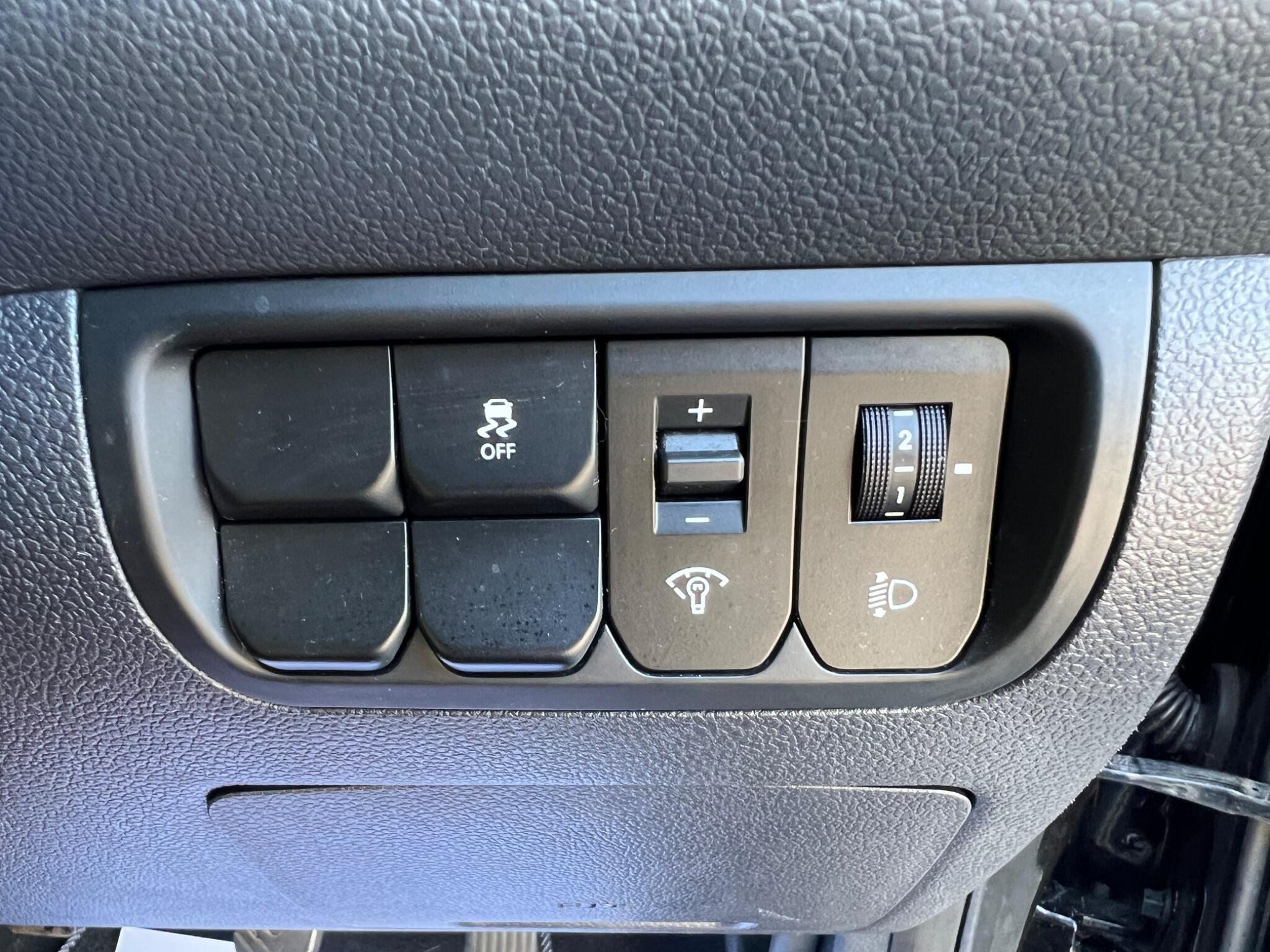 Kia Rio - Image 19