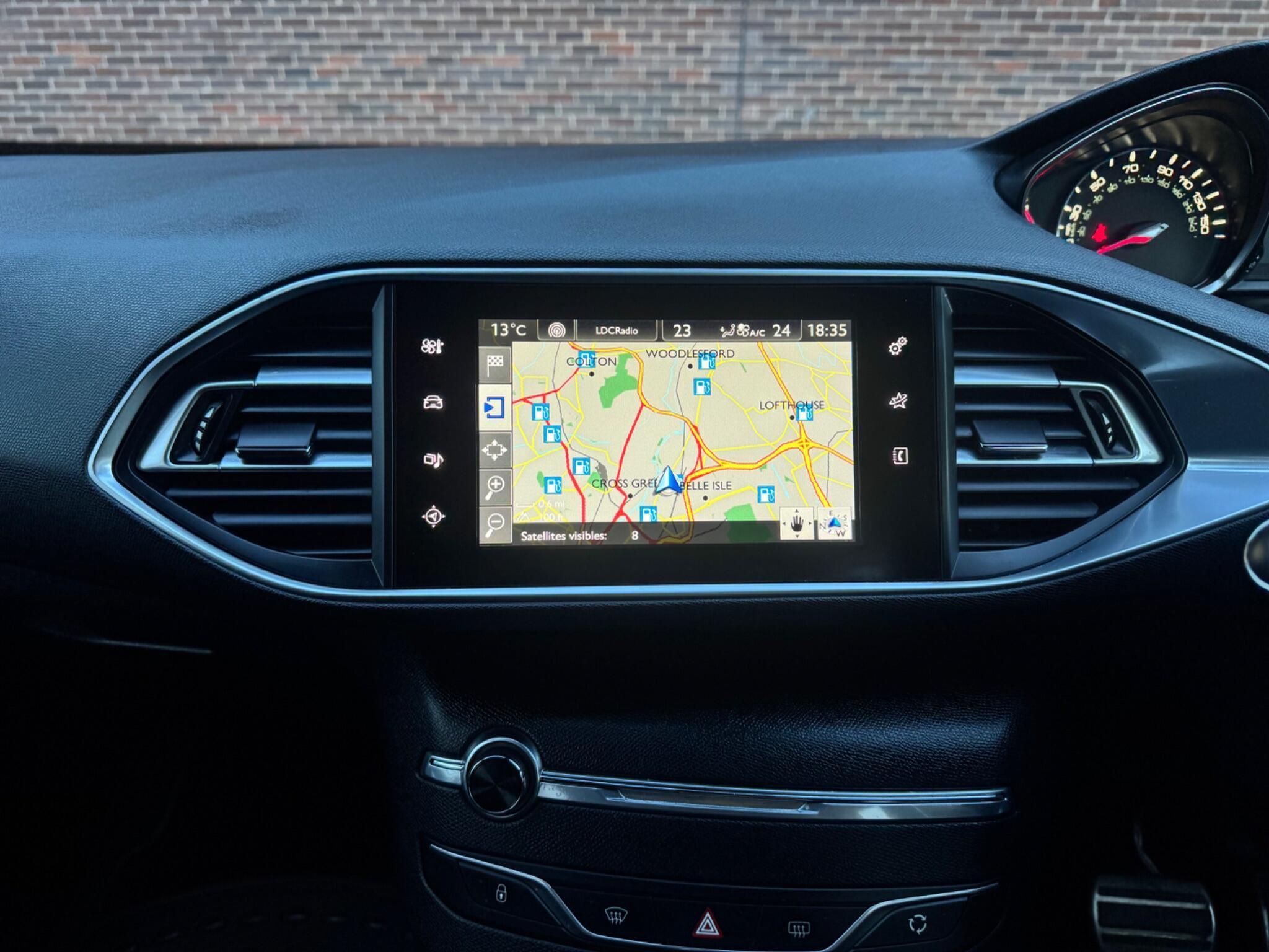 Peugeot 308 - Image 50