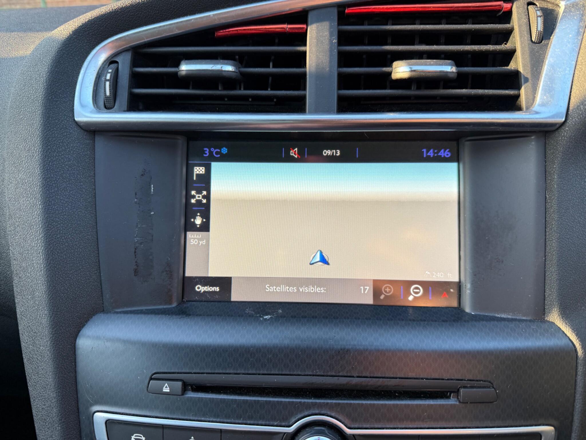 DS AUTOMOBILES DS 4 CROSSBACK - Image 12