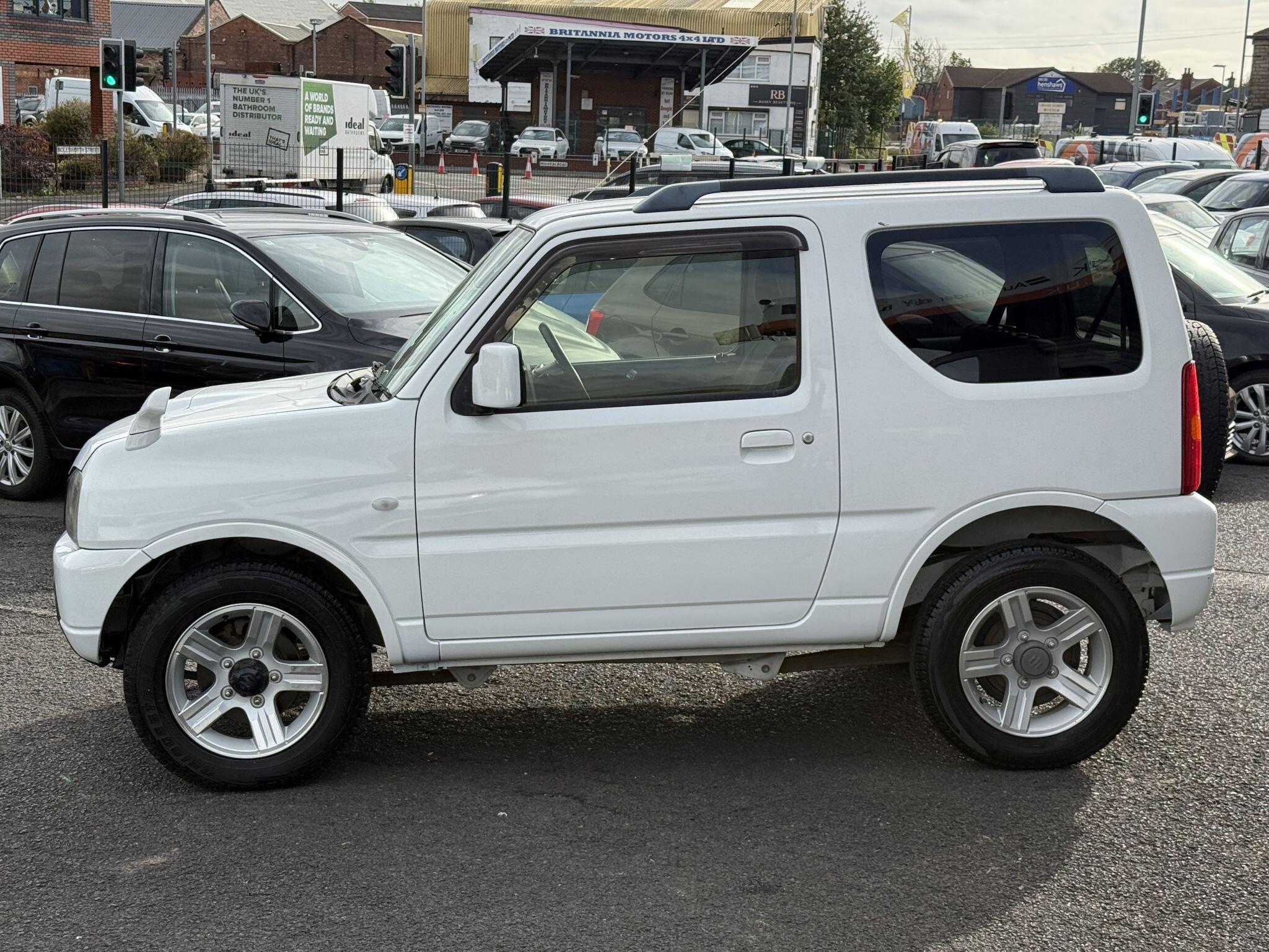 Suzuki Jimny - Image 20