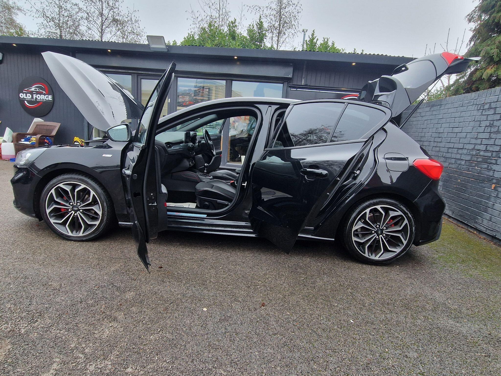 Ford Focus - Image 15