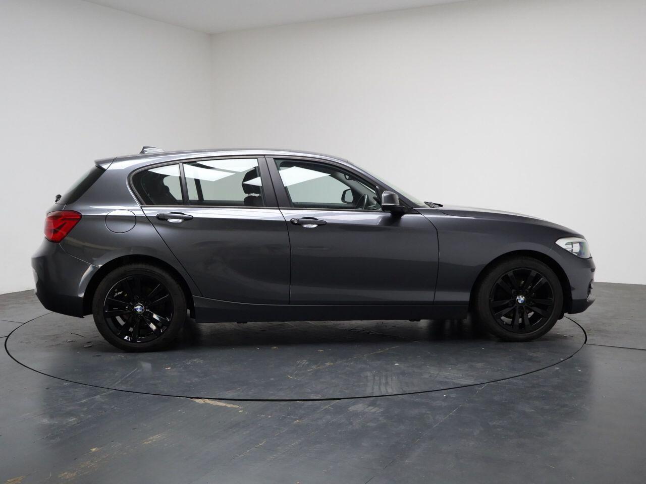 BMW 1 Series - Image 14