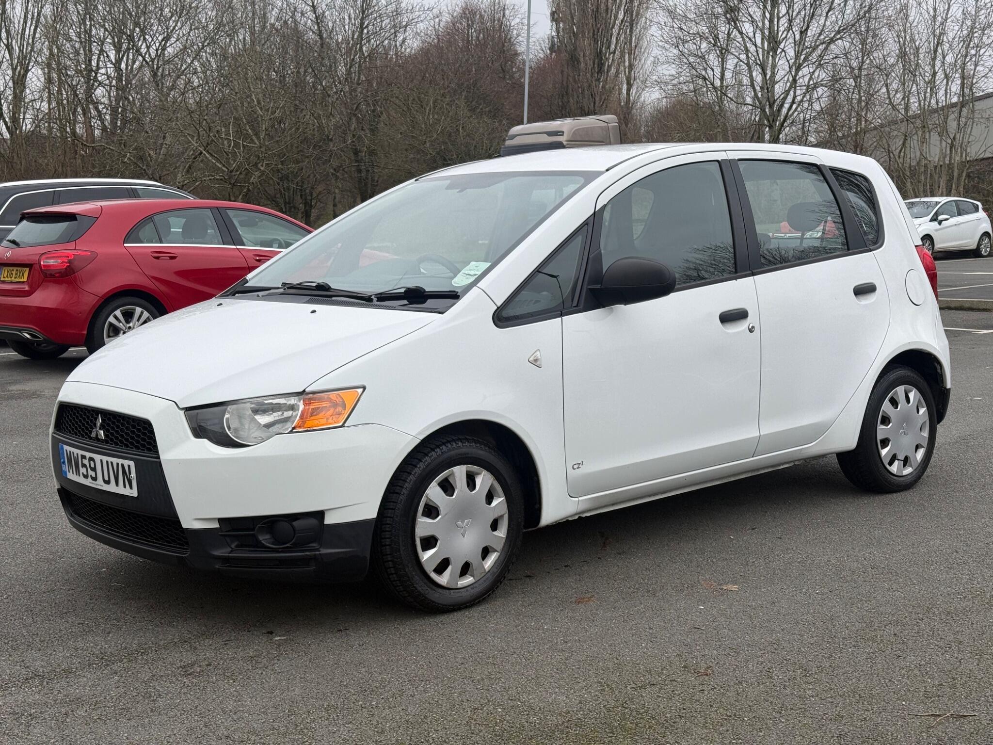 Mitsubishi Colt - Image 2