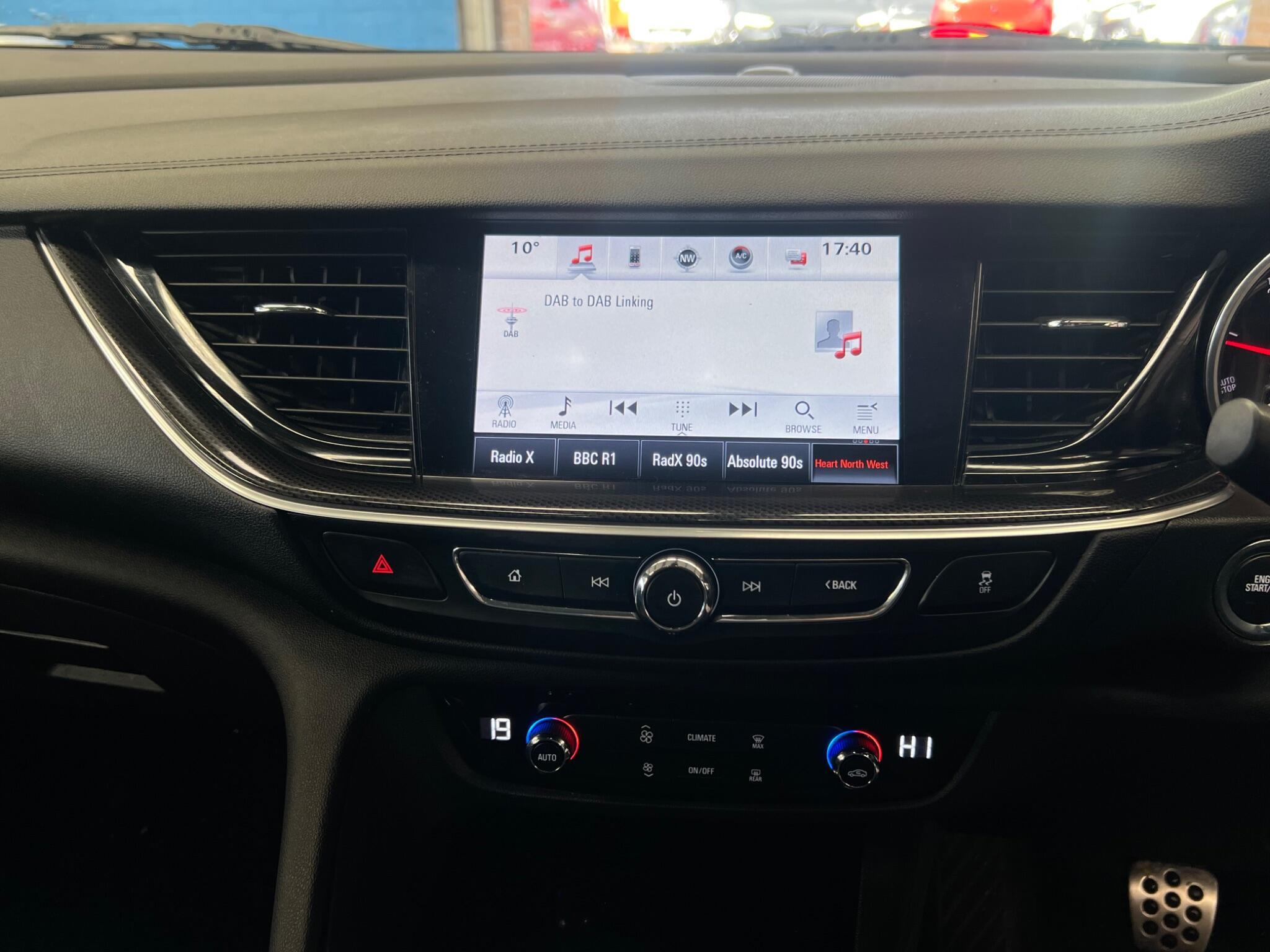 Vauxhall Insignia - Image 22