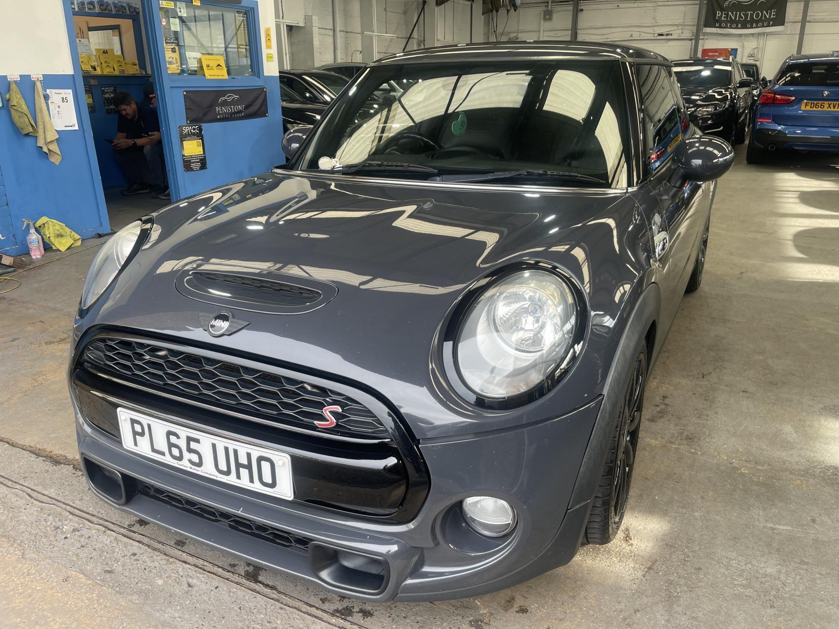 MINI Hatch - Image 4