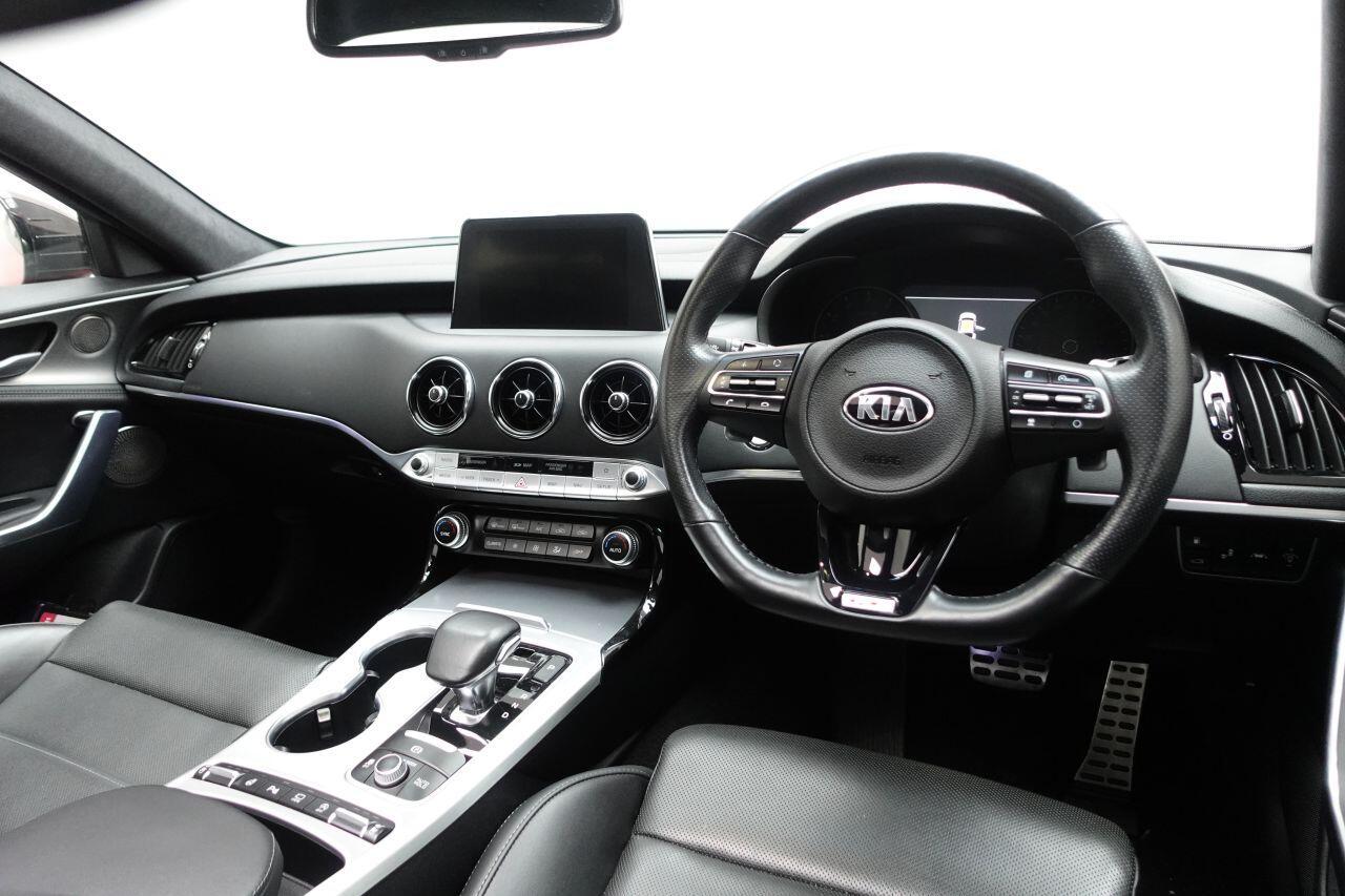 Kia Stinger - Image 15