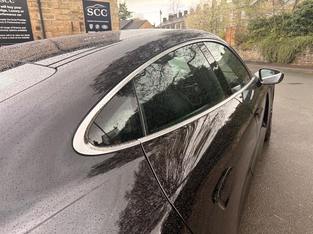 Porsche Taycan - Image 25