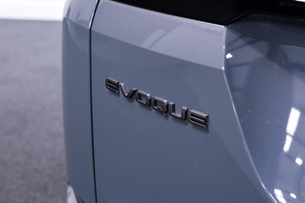 Land Rover Range Rover Evoque - Image 12