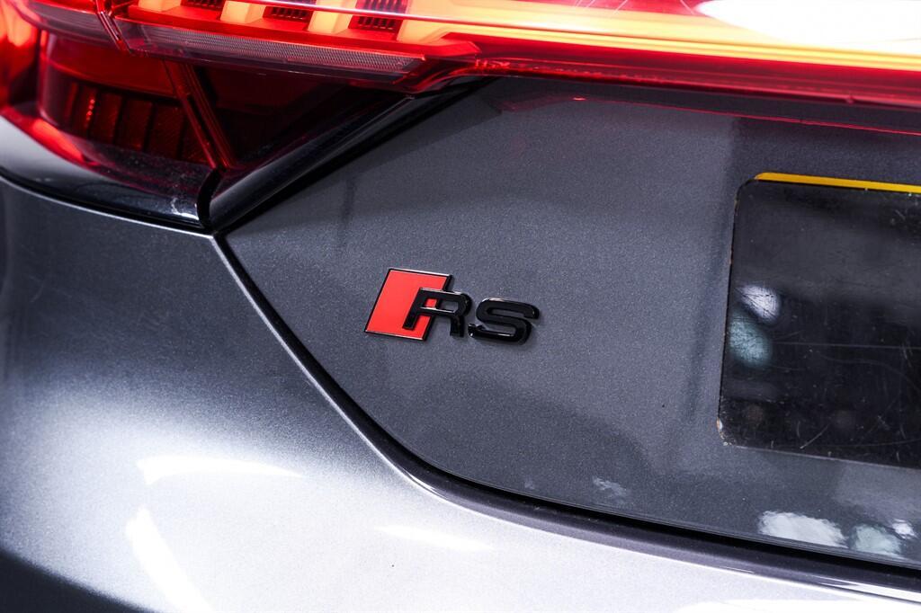 Audi RS e-tron GT - Image 8