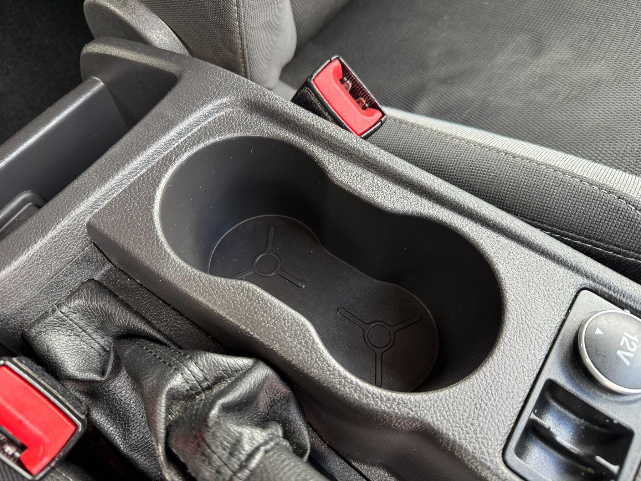 Ford Focus - Image 46