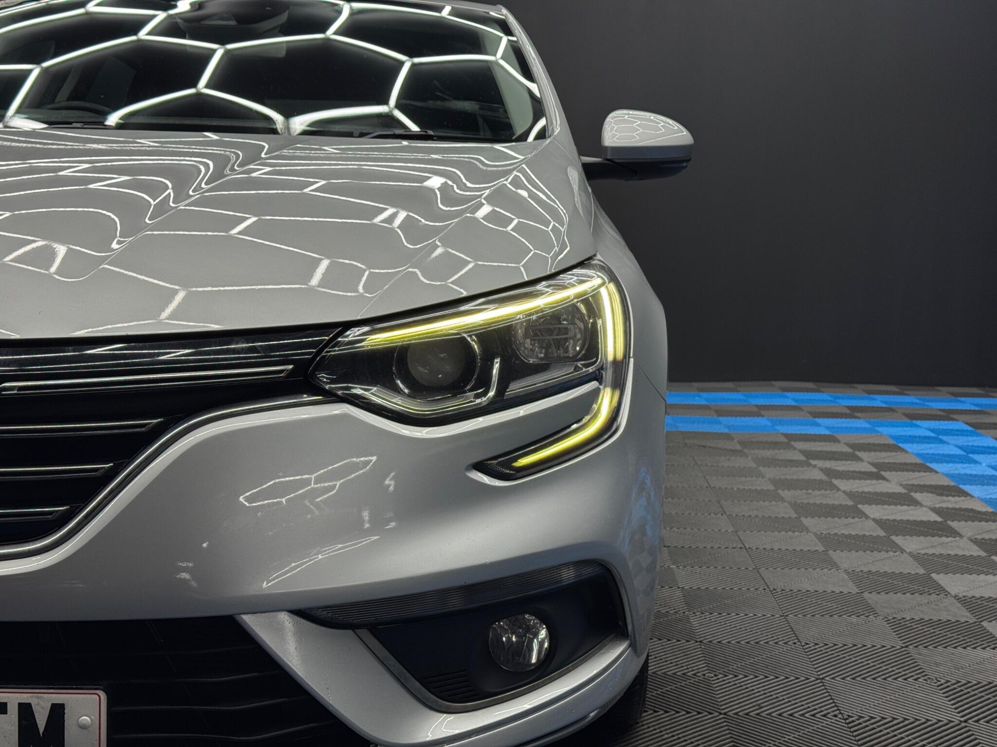 Renault Megane - Image 46