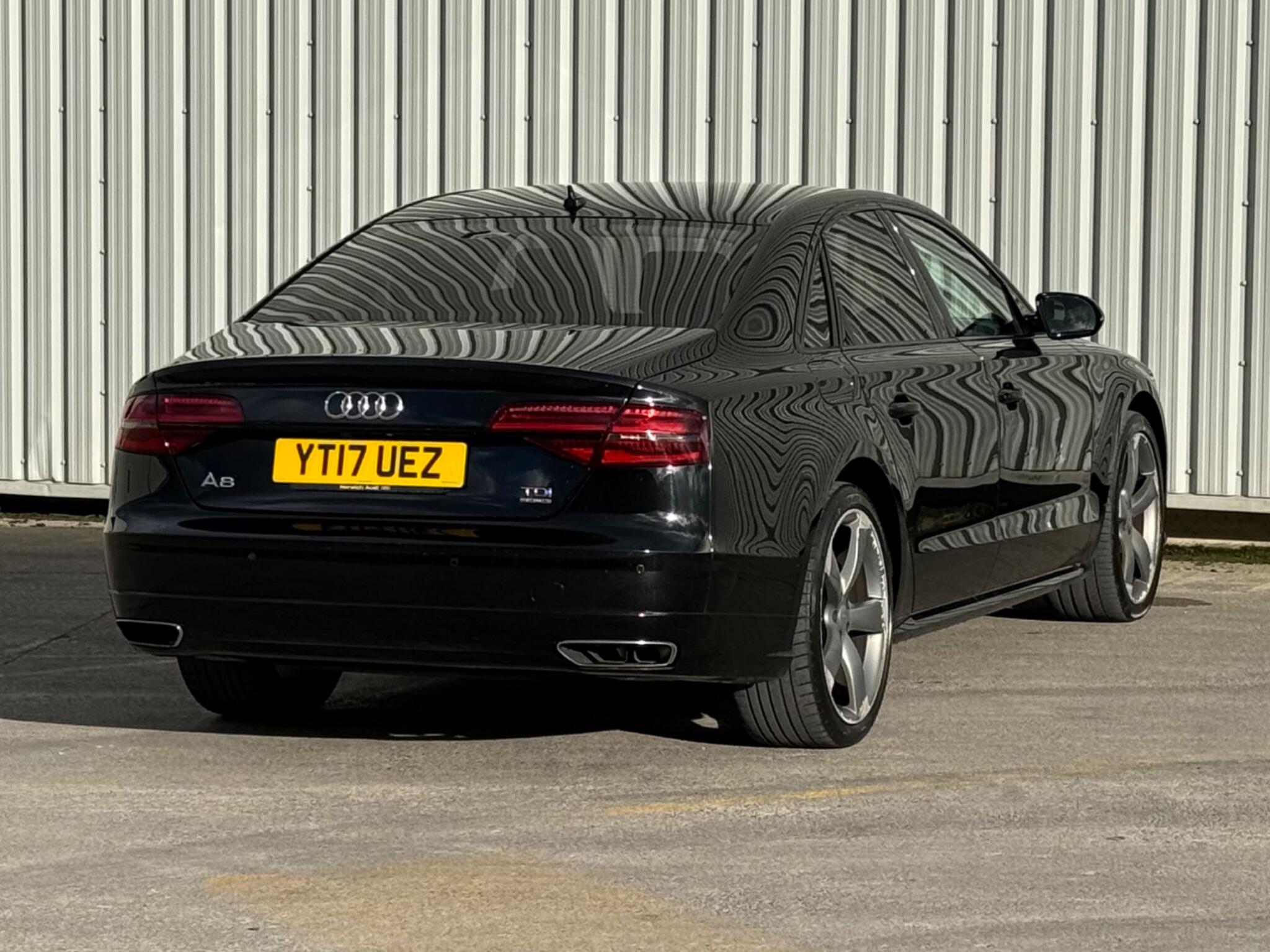 Audi A8 - Image 14