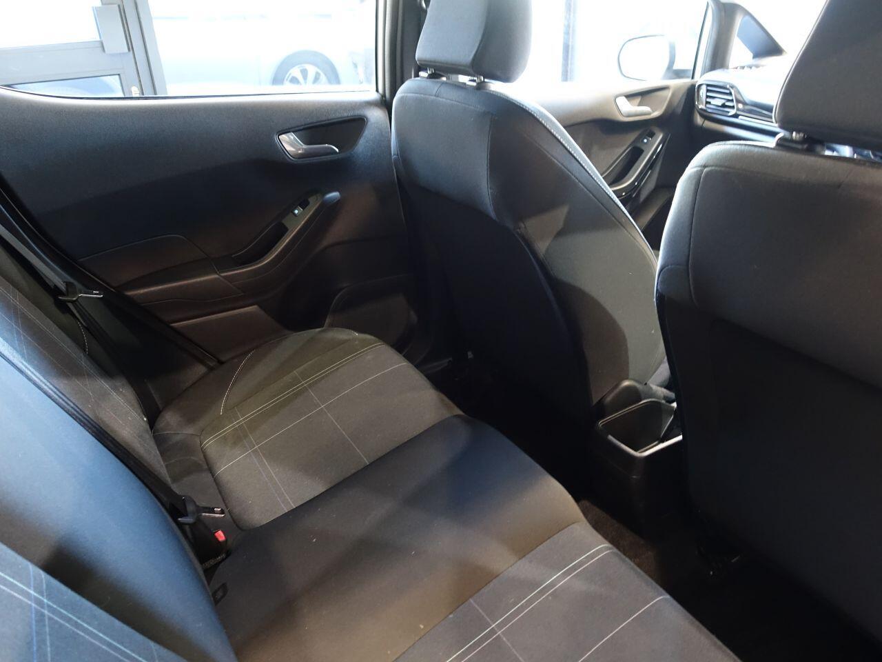 Ford Fiesta - Image 20