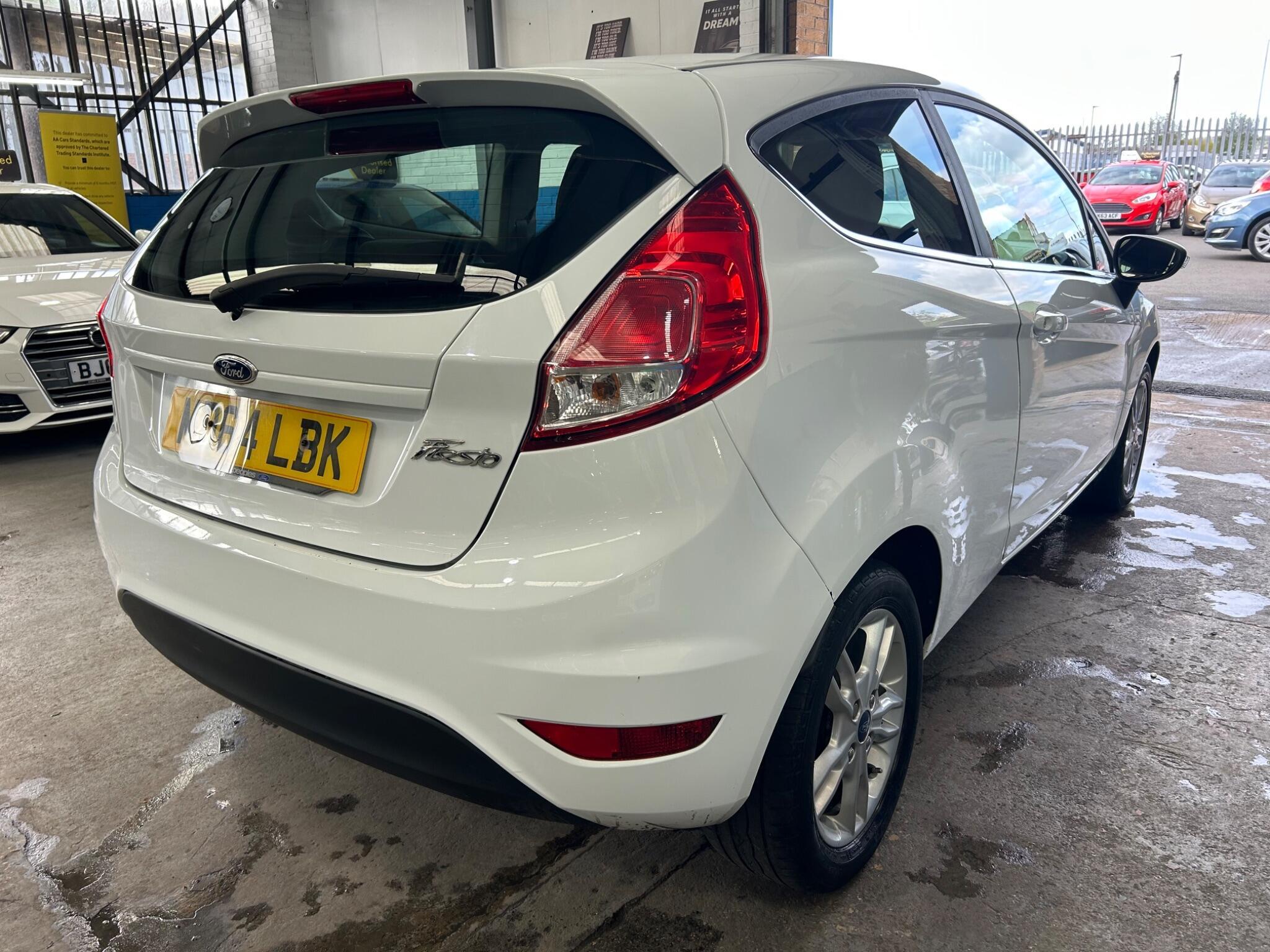 Ford Fiesta - Image 6