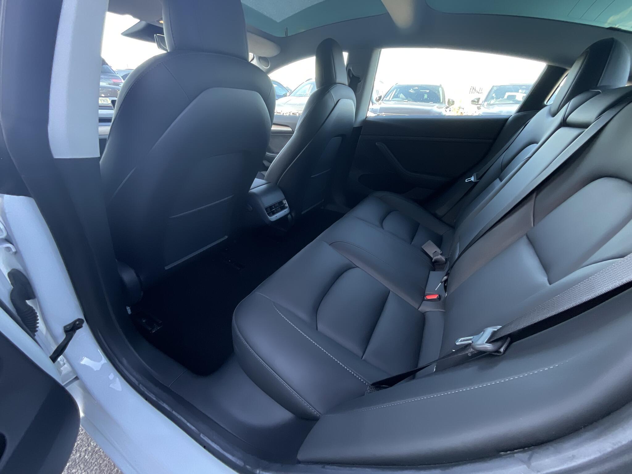 Tesla Model 3 - Image 13