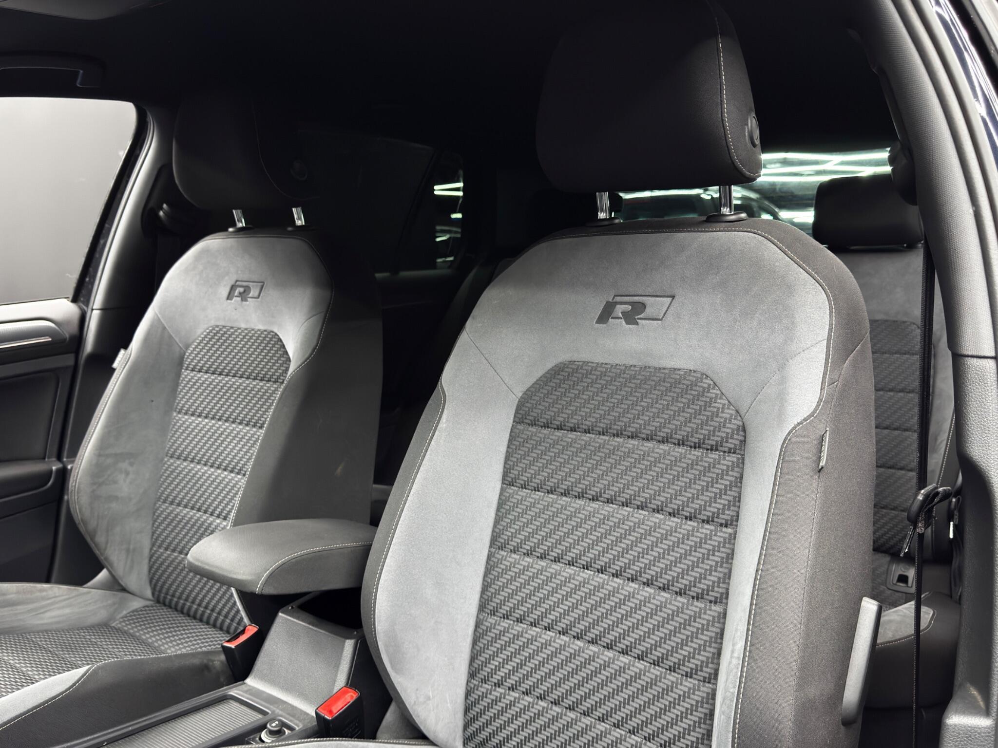 Volkswagen Golf - Image 14