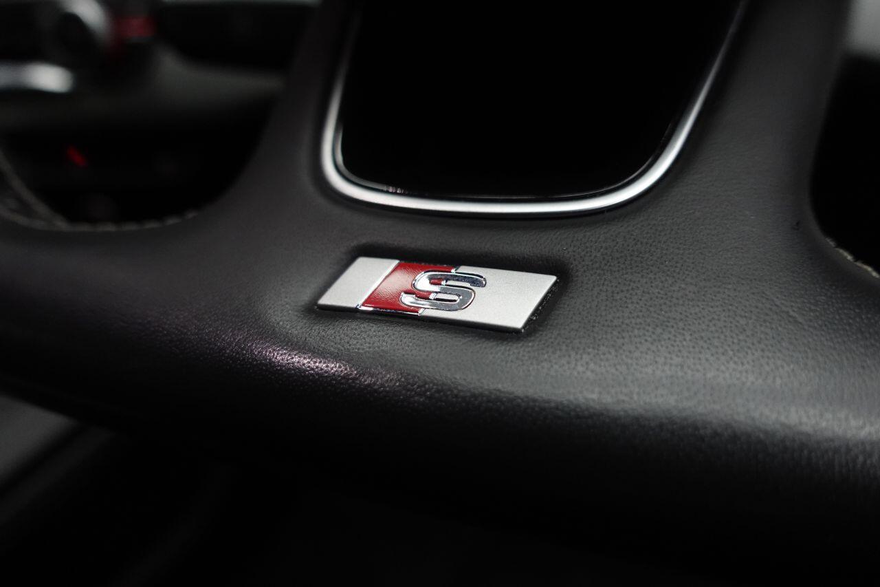 Audi S4 - Image 43