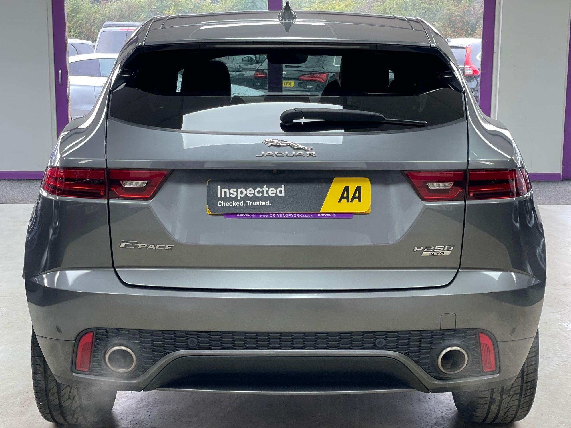 Jaguar E-Pace - Image 9