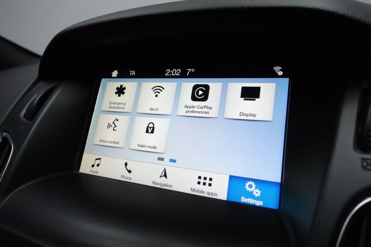 Ford Focus - Image 32