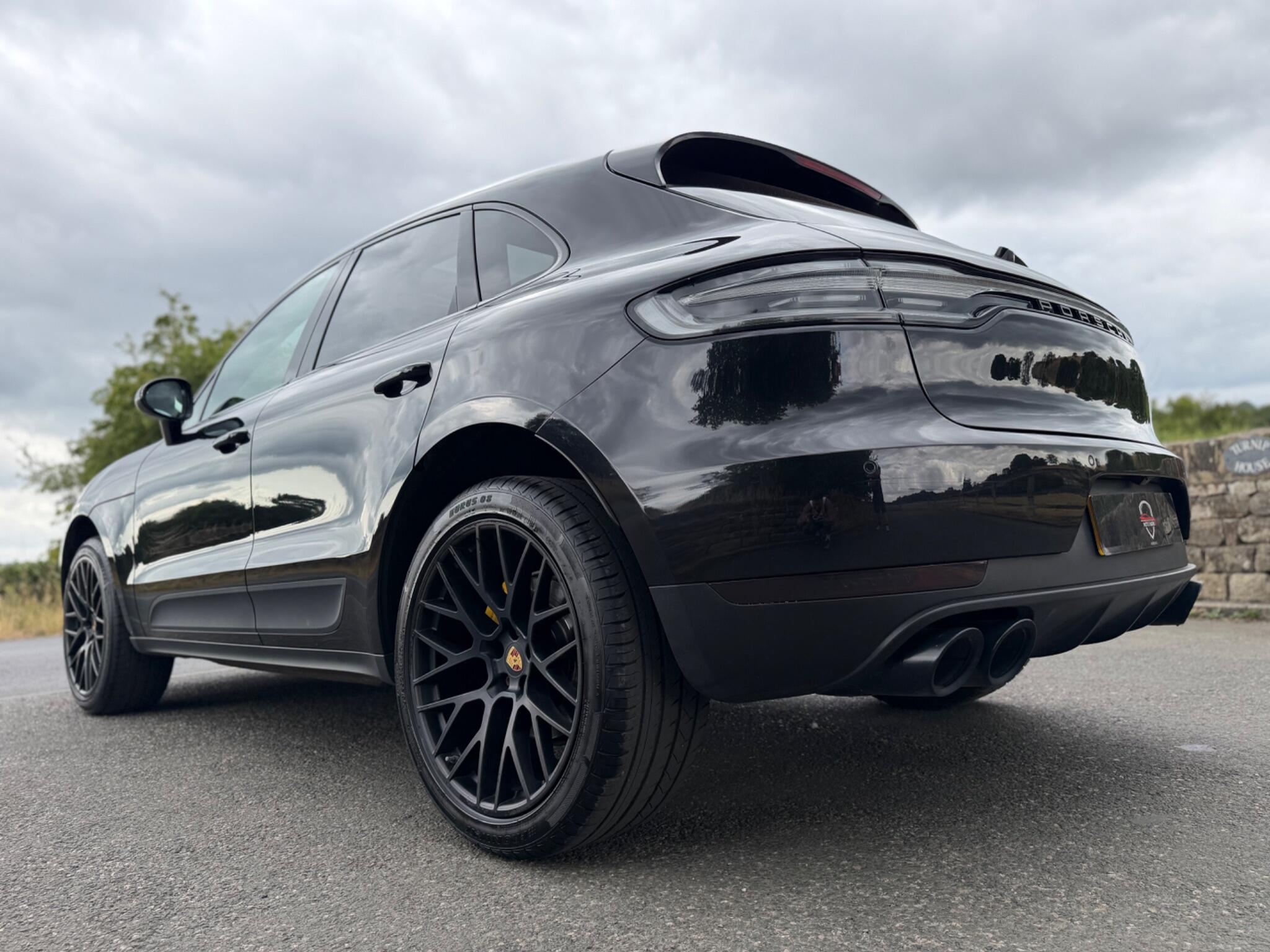 Porsche Macan - Image 7
