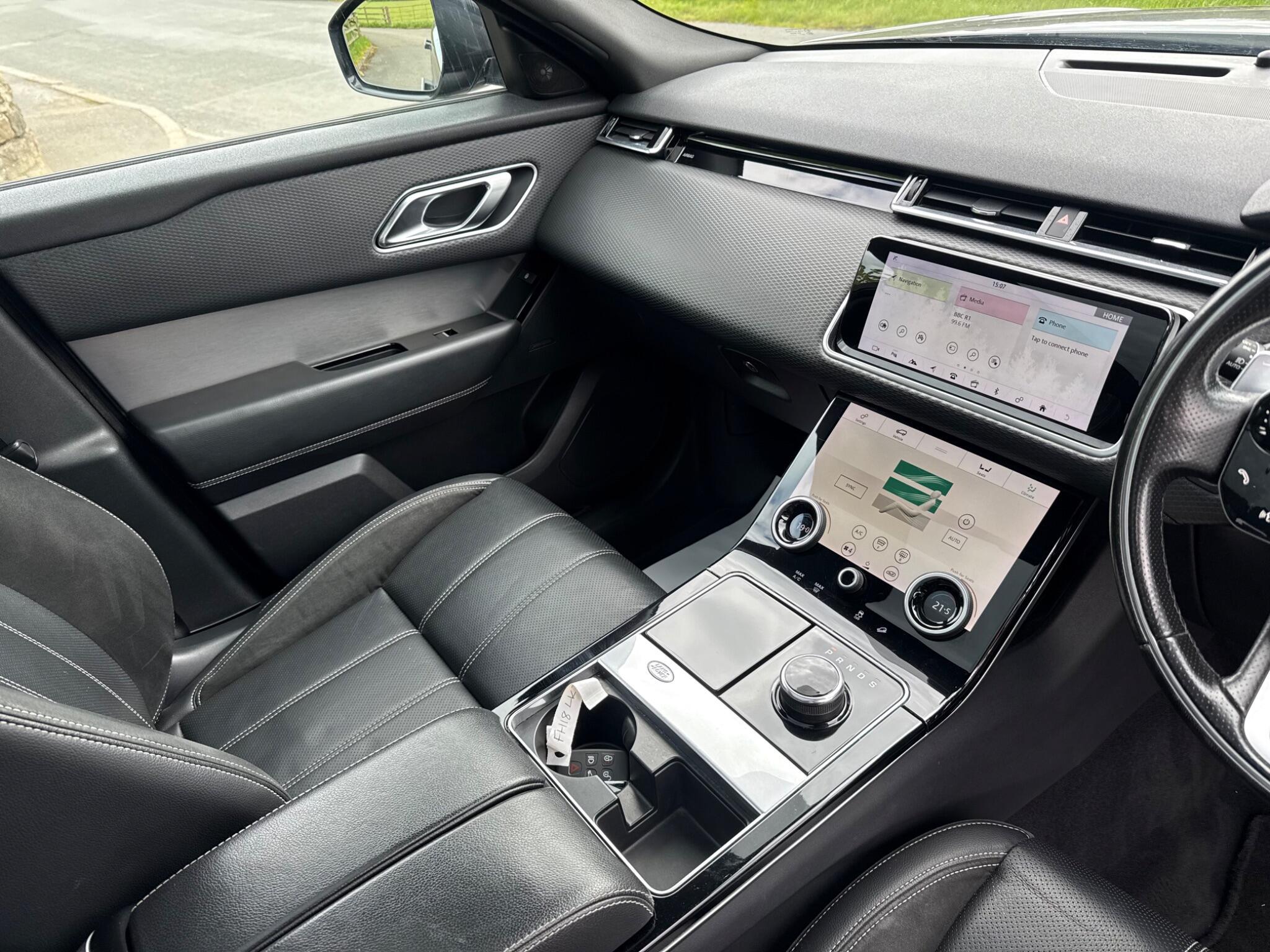 Land Rover Range Rover Velar - Image 12