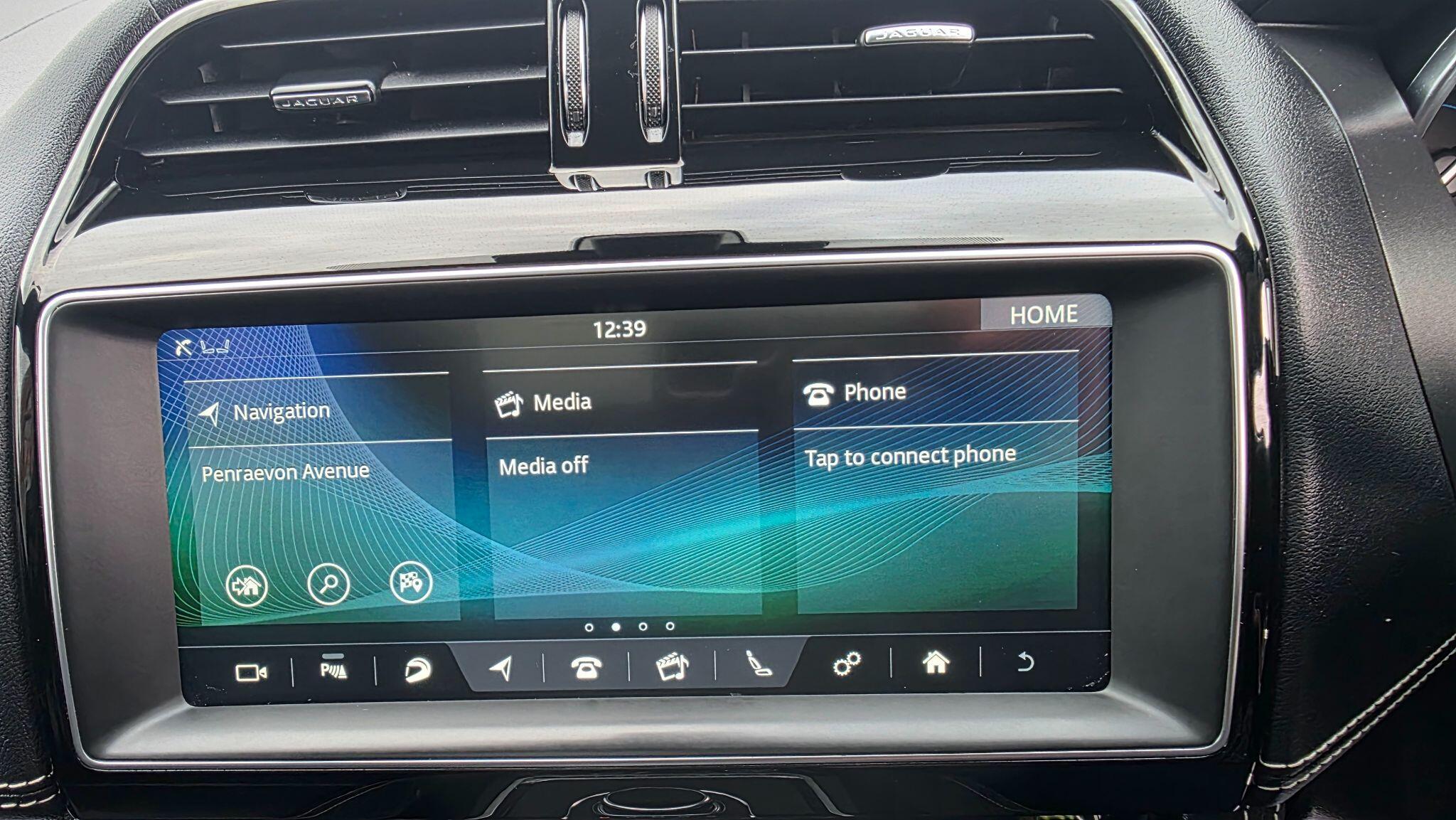 Jaguar F-Pace - Image 34