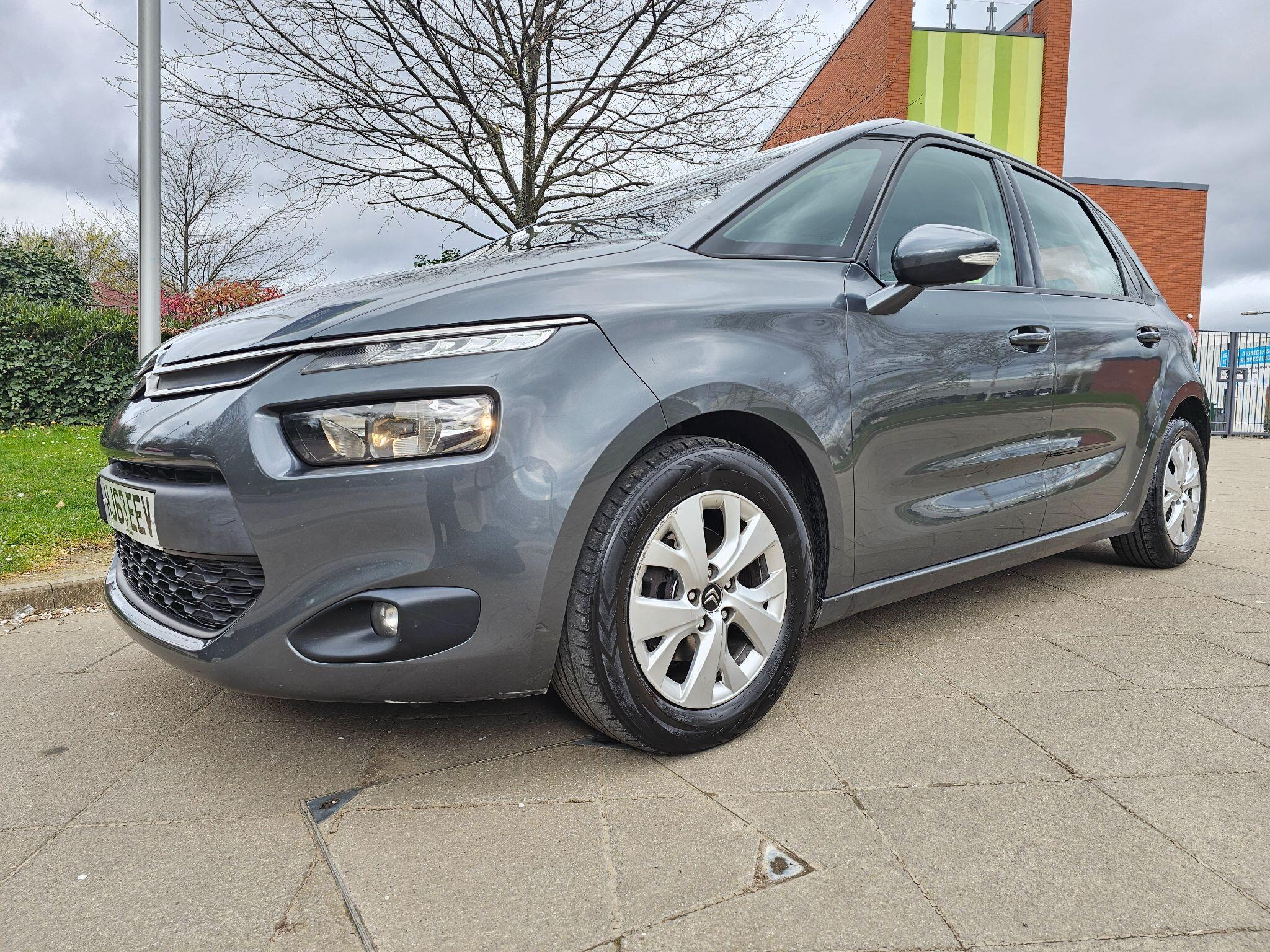 Citroen C4 Picasso - Image 11