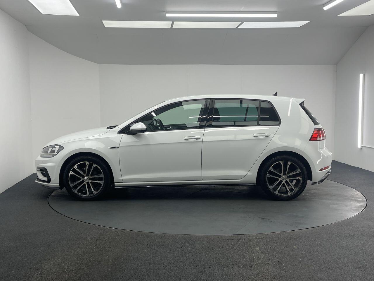 Volkswagen Golf - Image 7