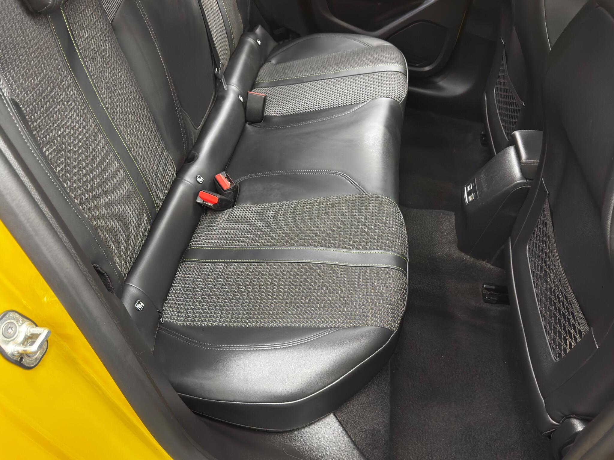 Peugeot 208 - Image 16
