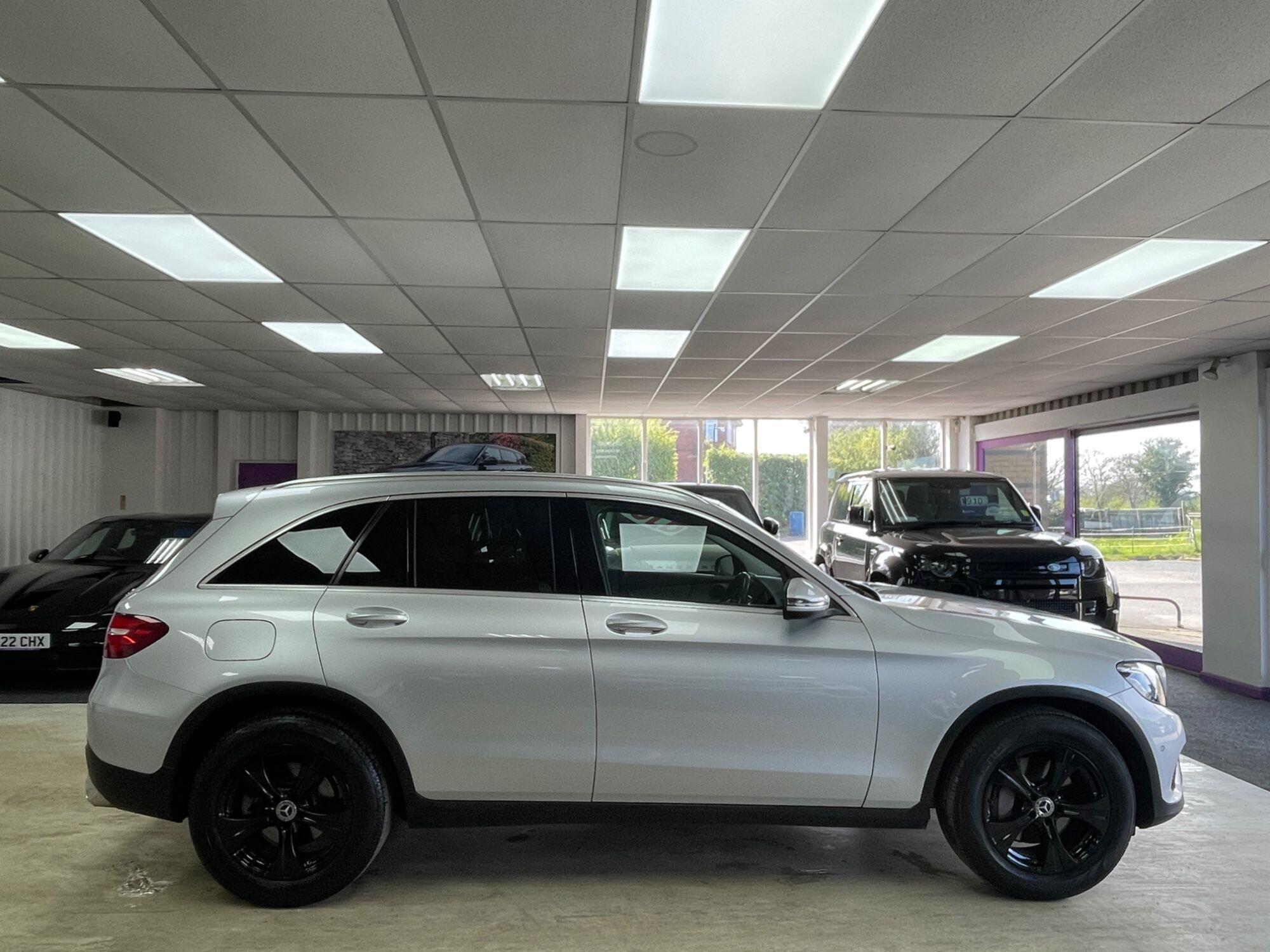 Mercedes GLC - Image 12